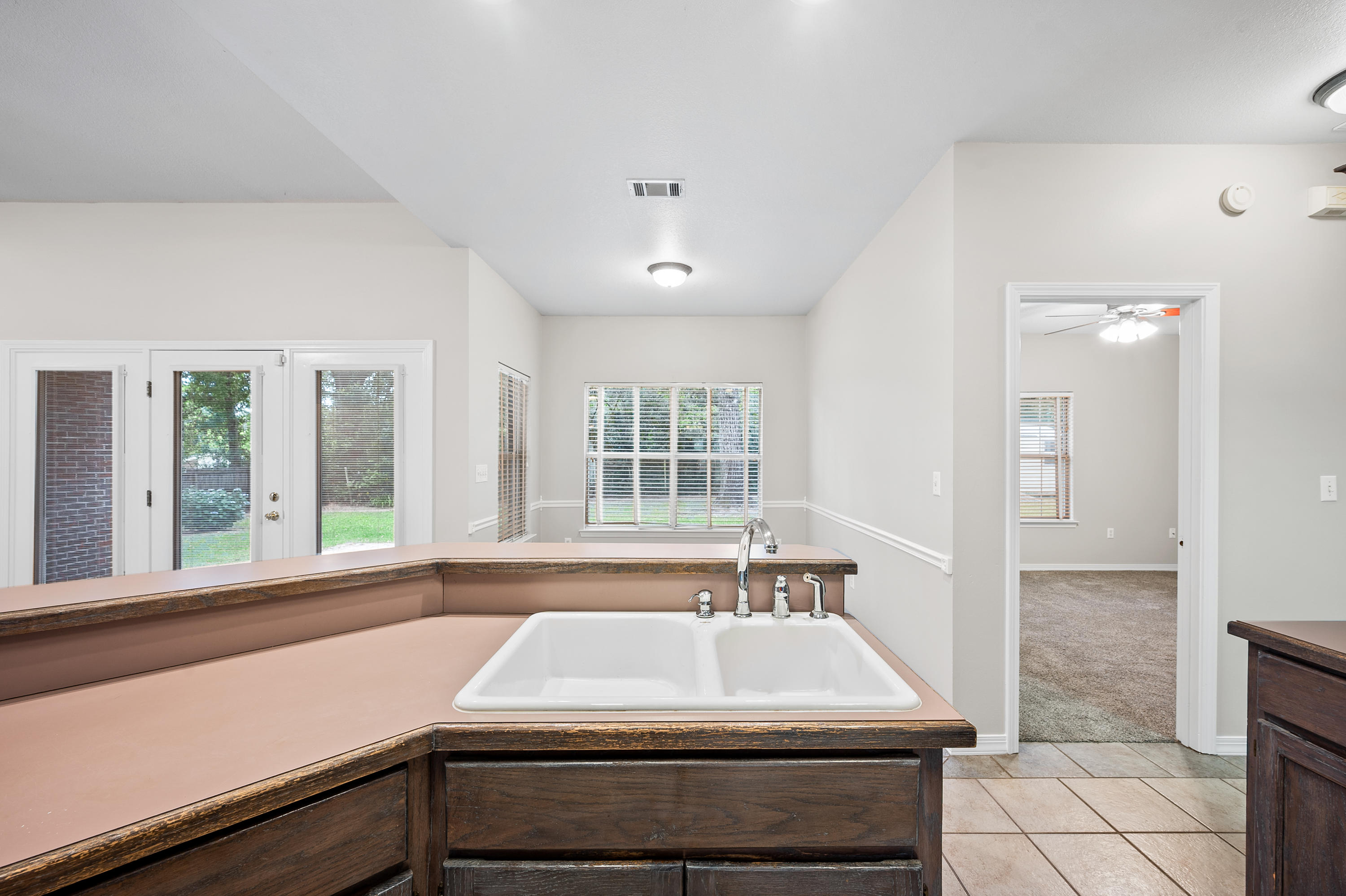 DOGWOOD ESTATES - Residential