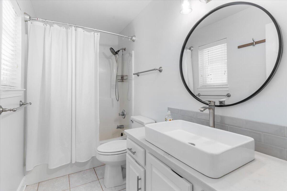 BISCAYNE POINTE - Residential