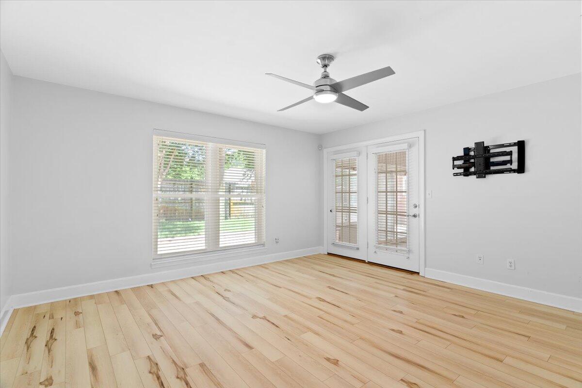 BISCAYNE POINTE - Residential
