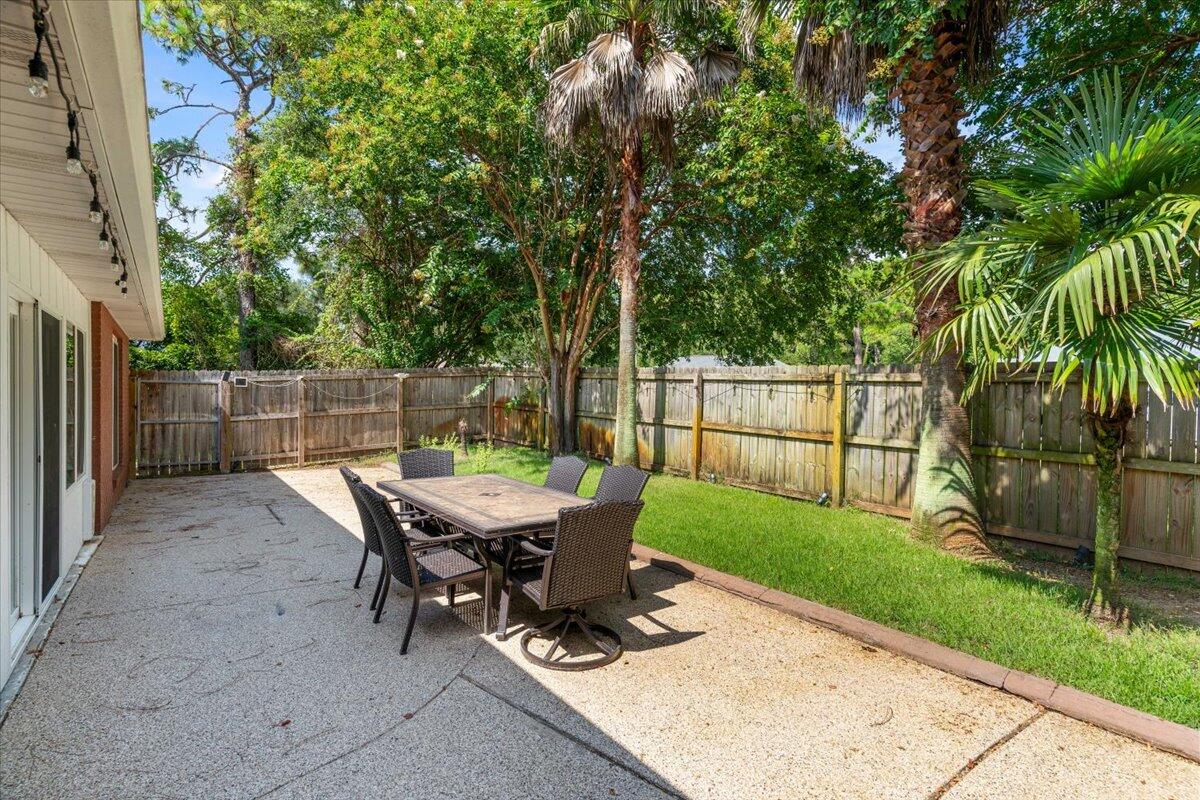 BISCAYNE POINTE - Residential