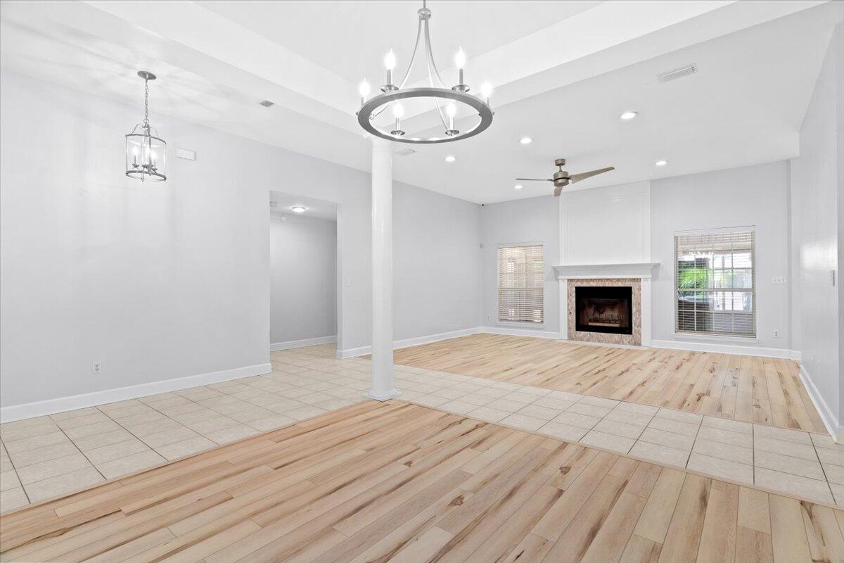 BISCAYNE POINTE - Residential