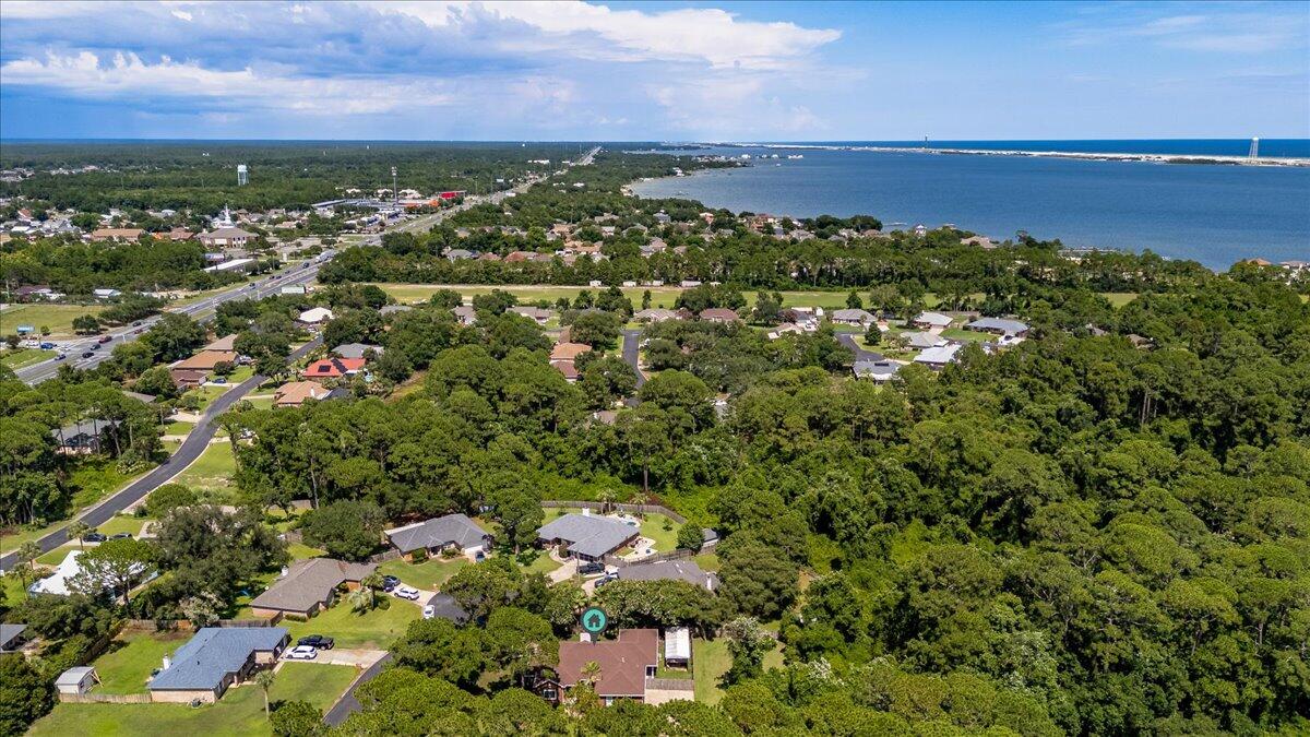 BISCAYNE POINTE - Residential