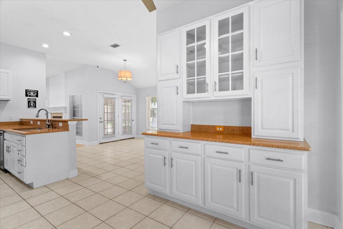 BISCAYNE POINTE - Residential