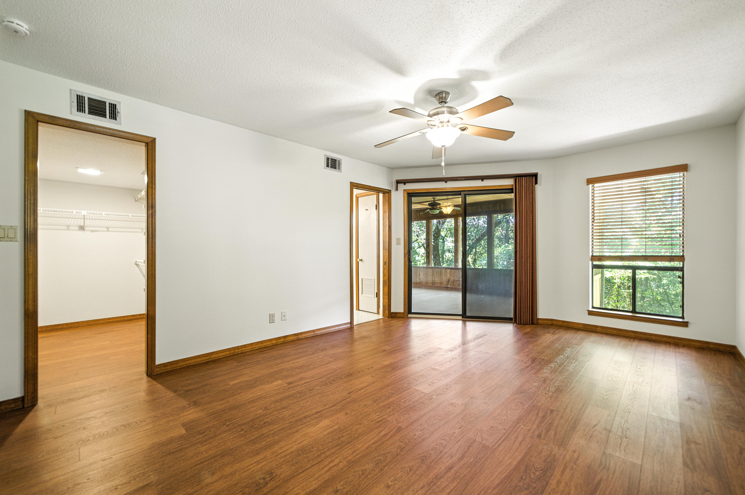 EDGEWATER VILLAGE NORTH - Residential