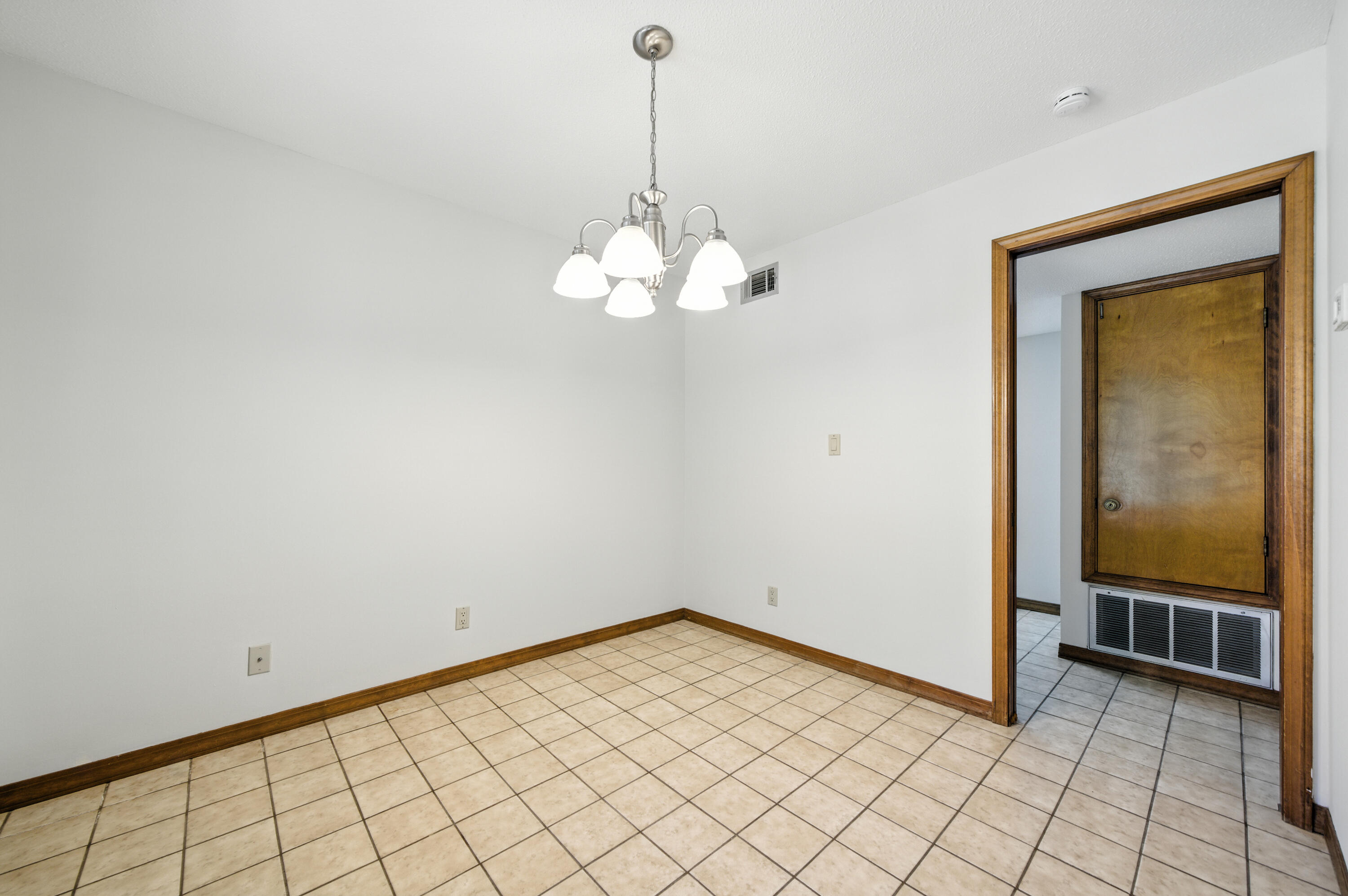 EDGEWATER VILLAGE NORTH - Residential