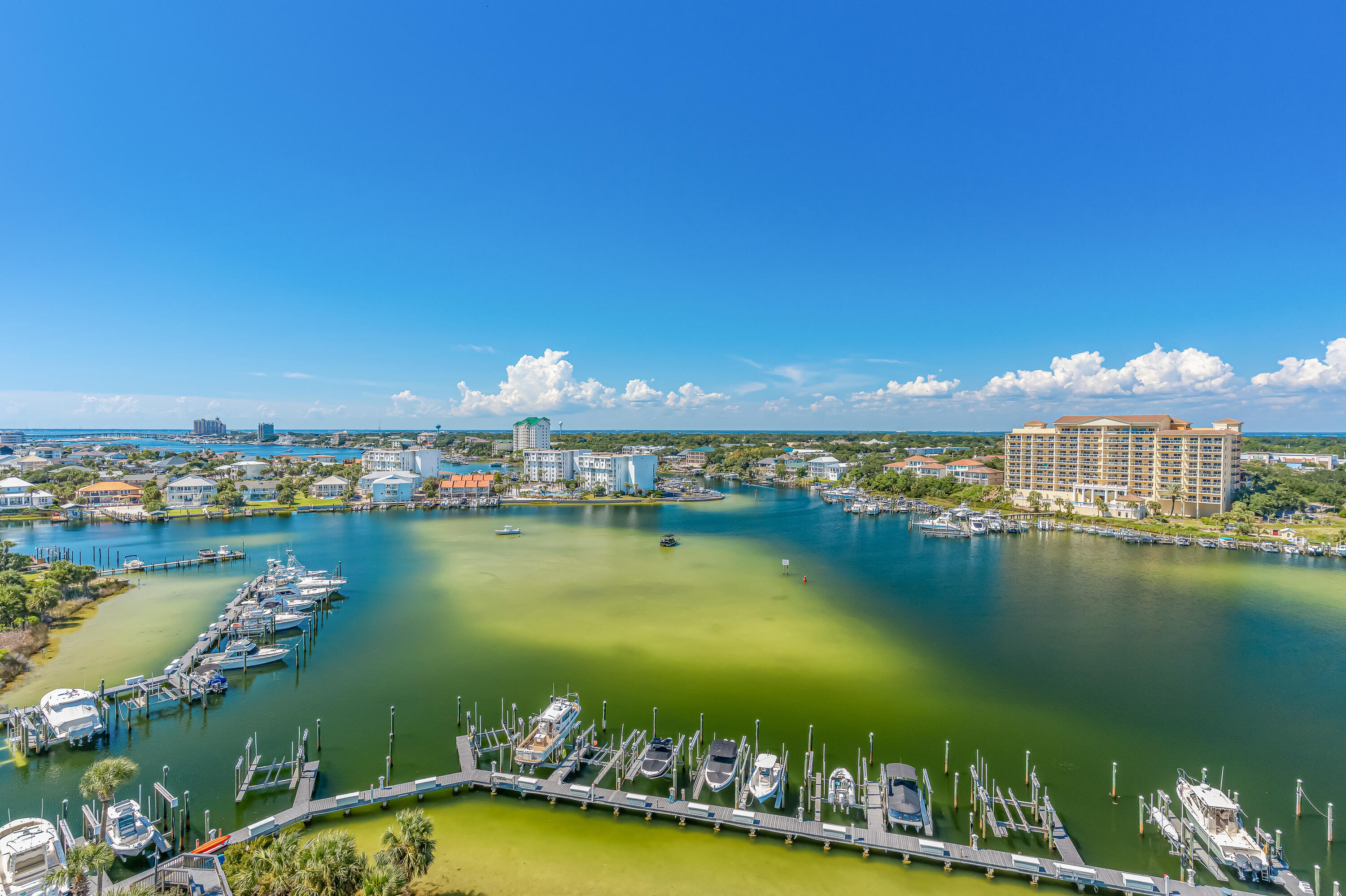 HARBOR LANDING - Residential