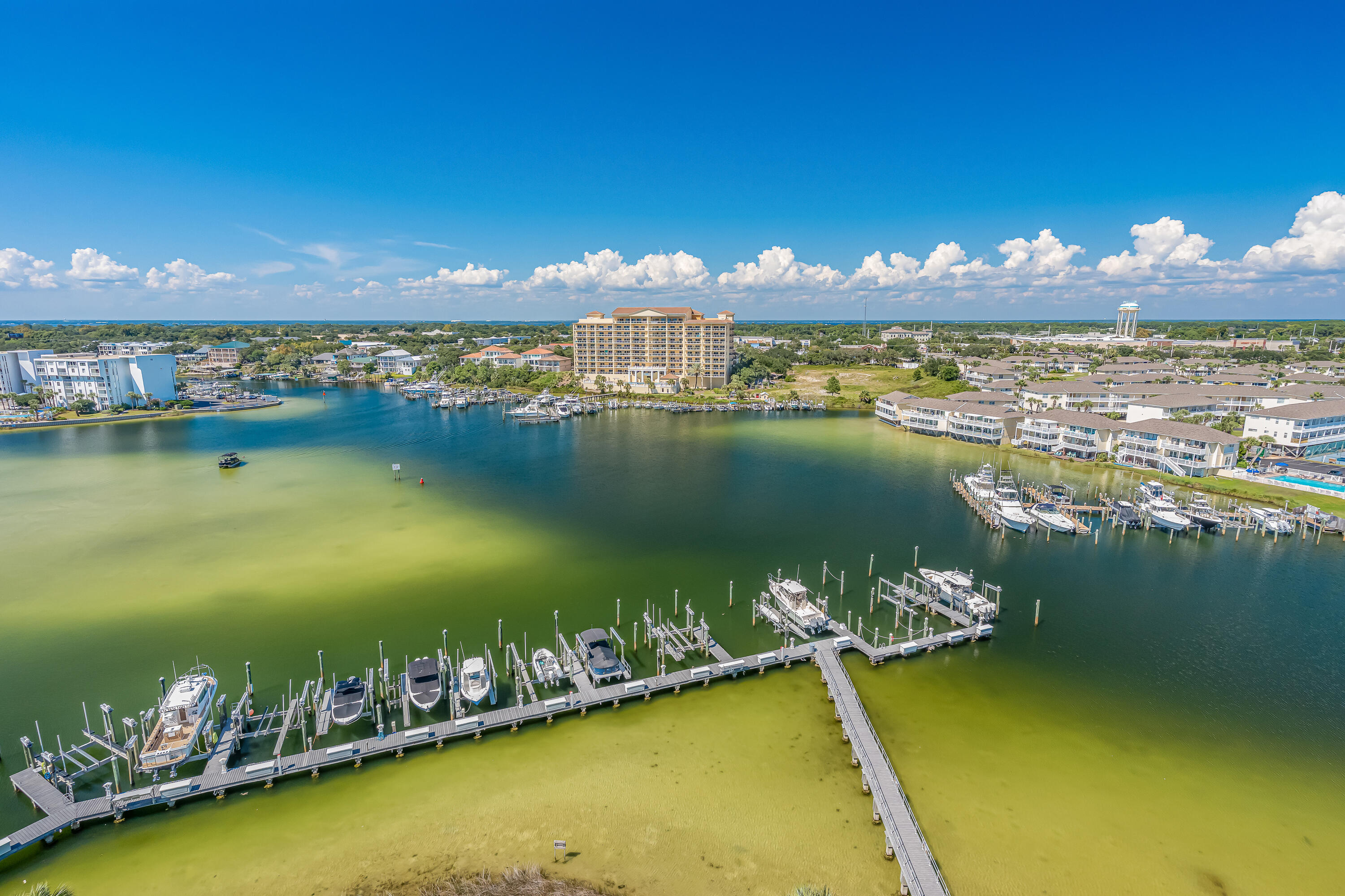 HARBOR LANDING - Residential
