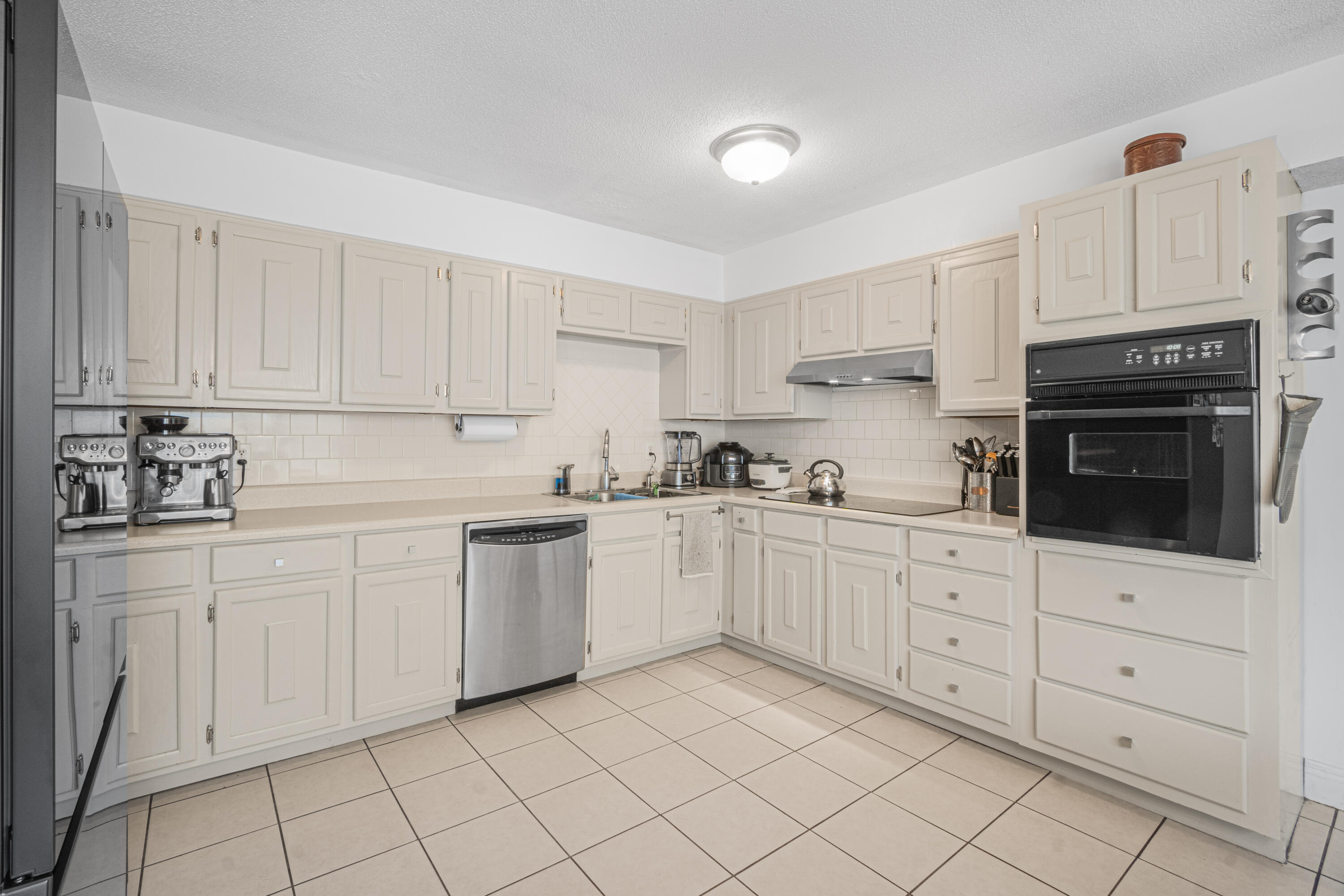 LAIRDS - Residential