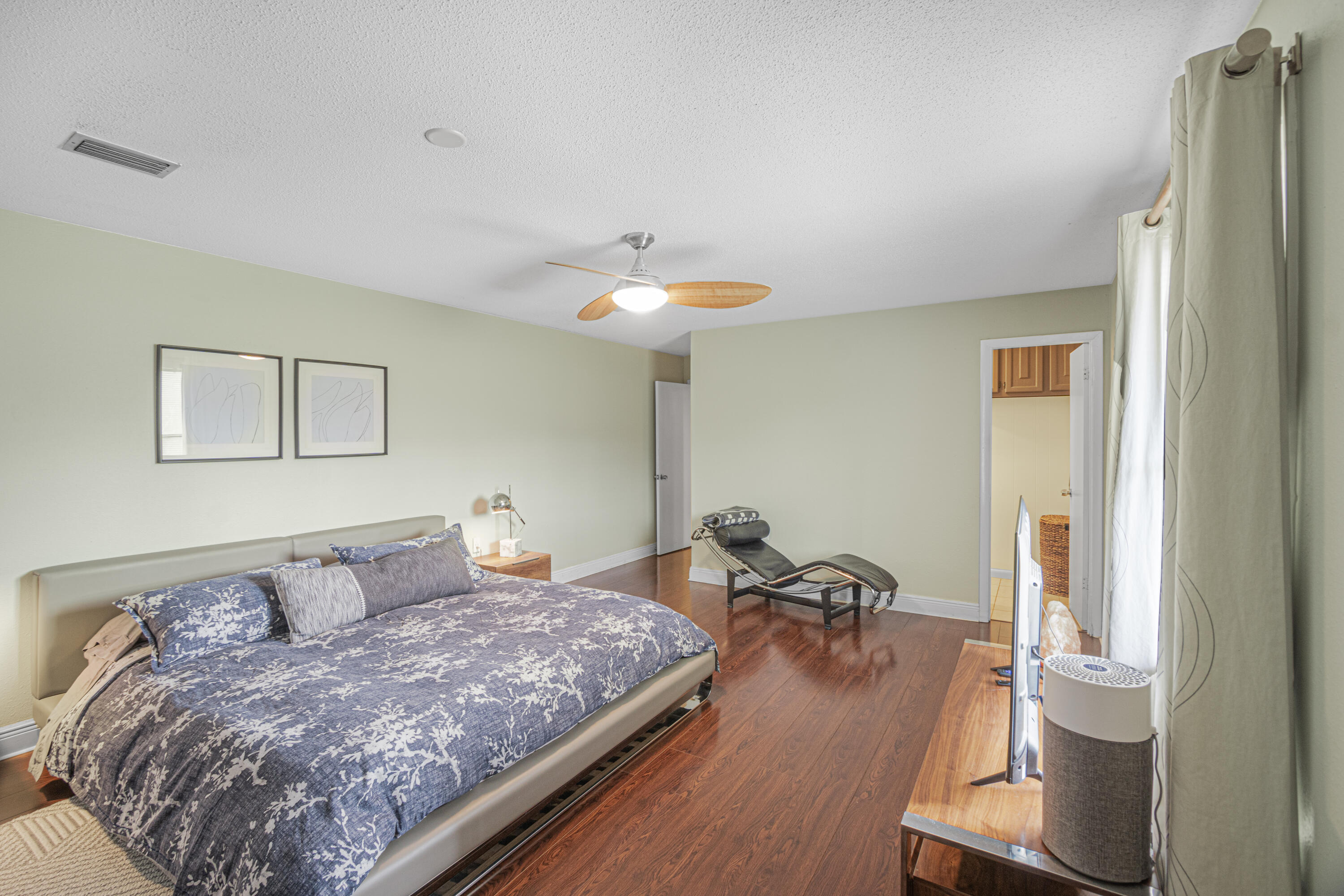 LAIRDS - Residential