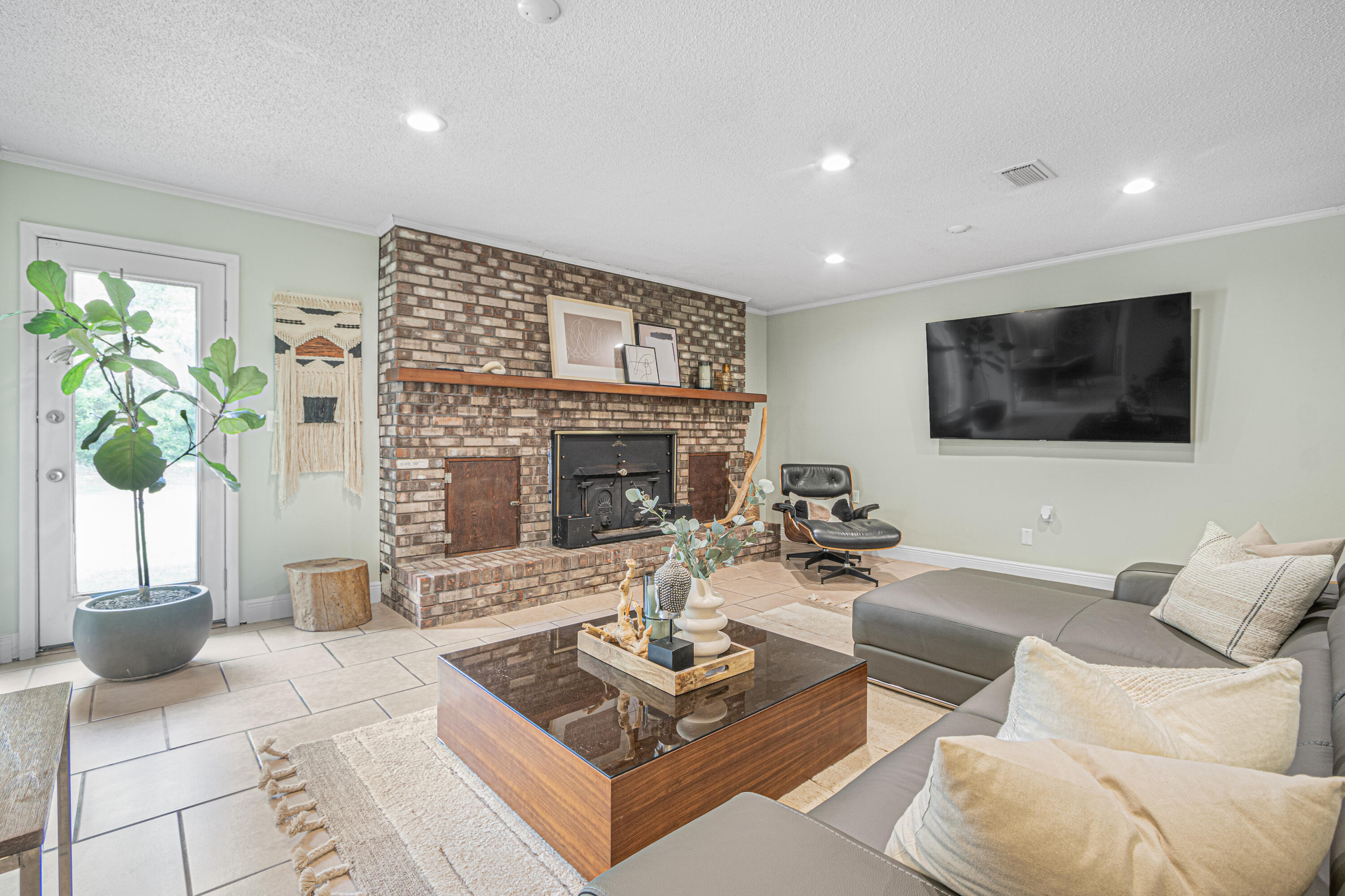 LAIRDS - Residential