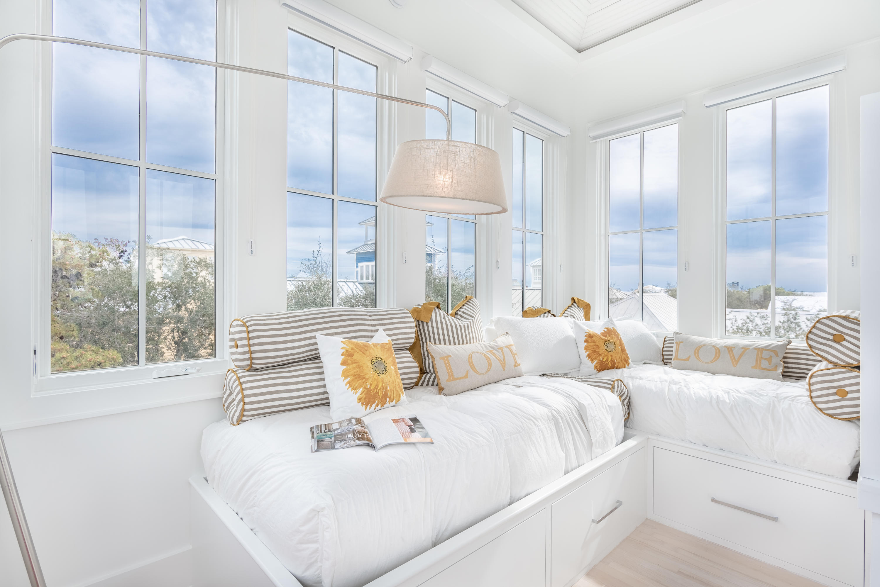 SEASIDE VI - Residential