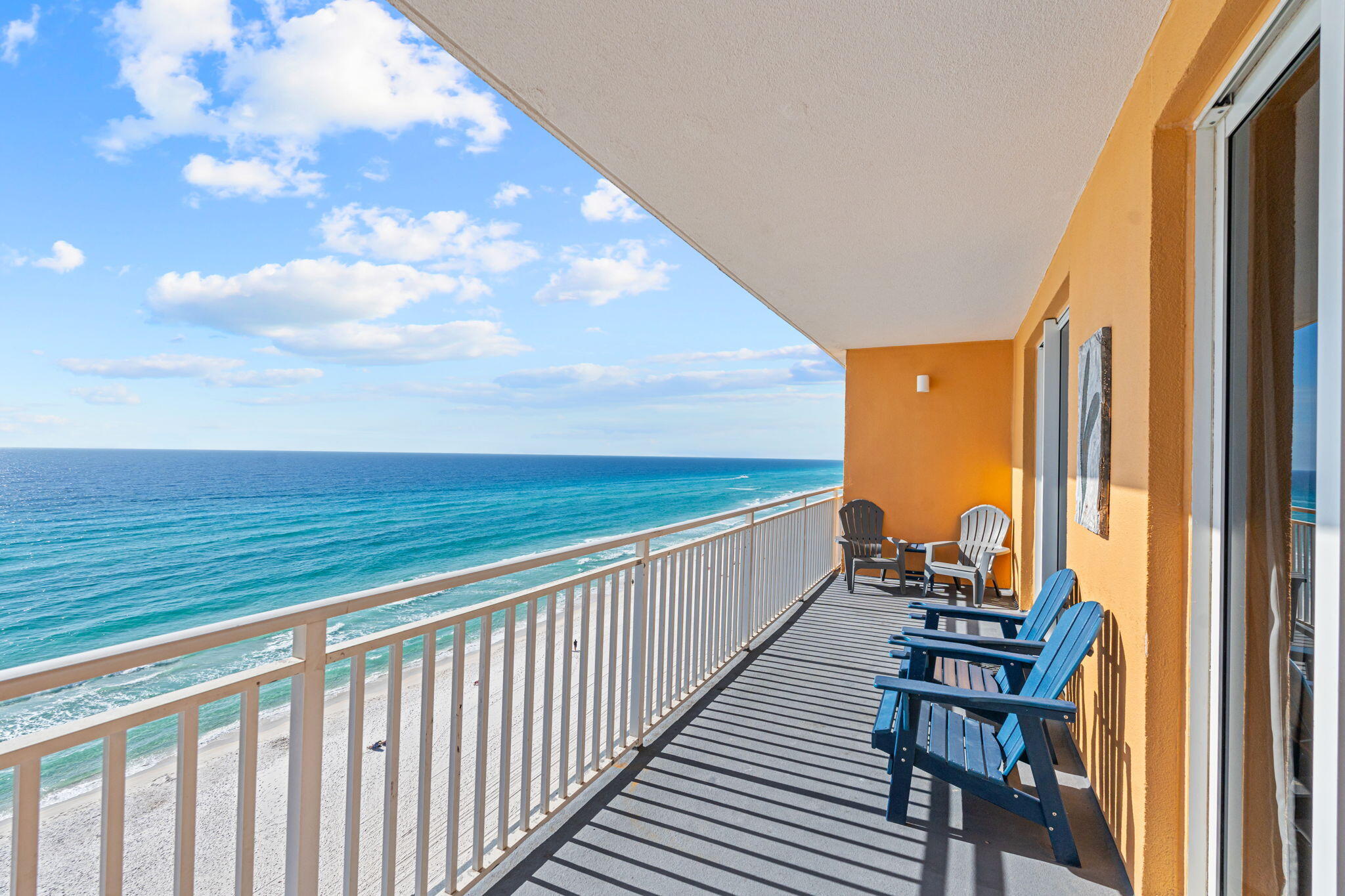 Splash Condo - Residential