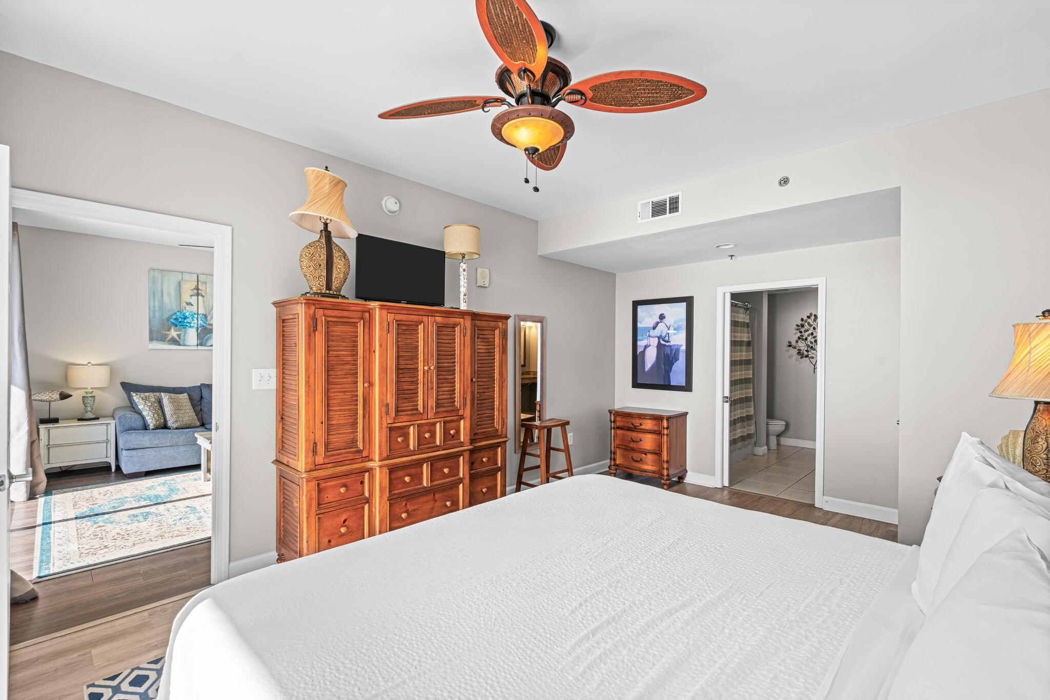 Splash Condo - Residential