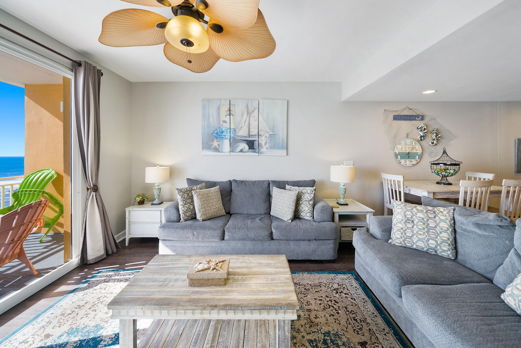 Splash Condo - Residential