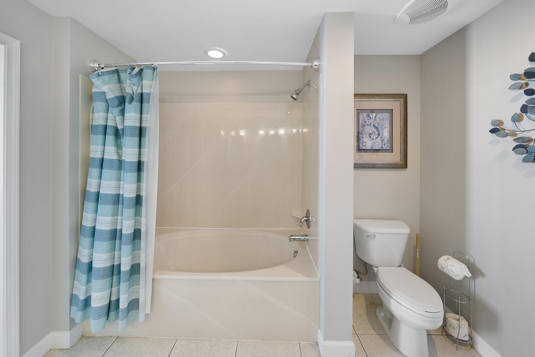 Splash Condo - Residential