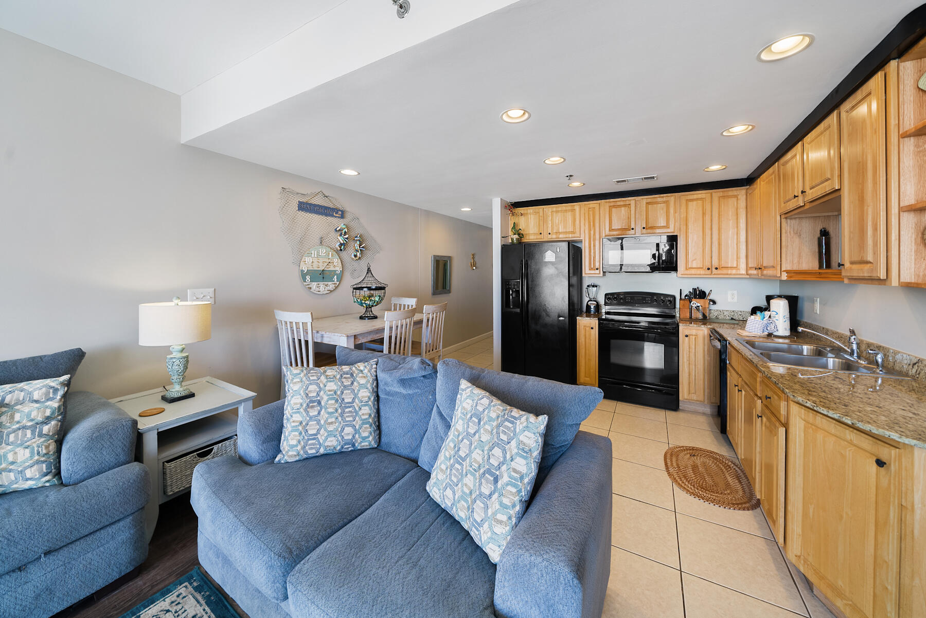 Splash Condo - Residential