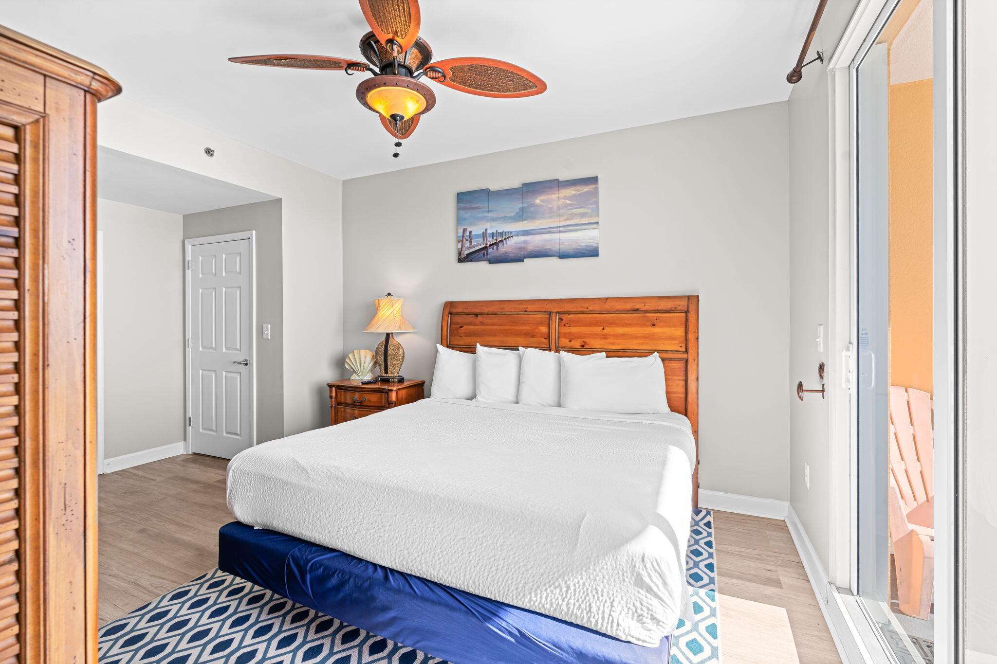 Splash Condo - Residential