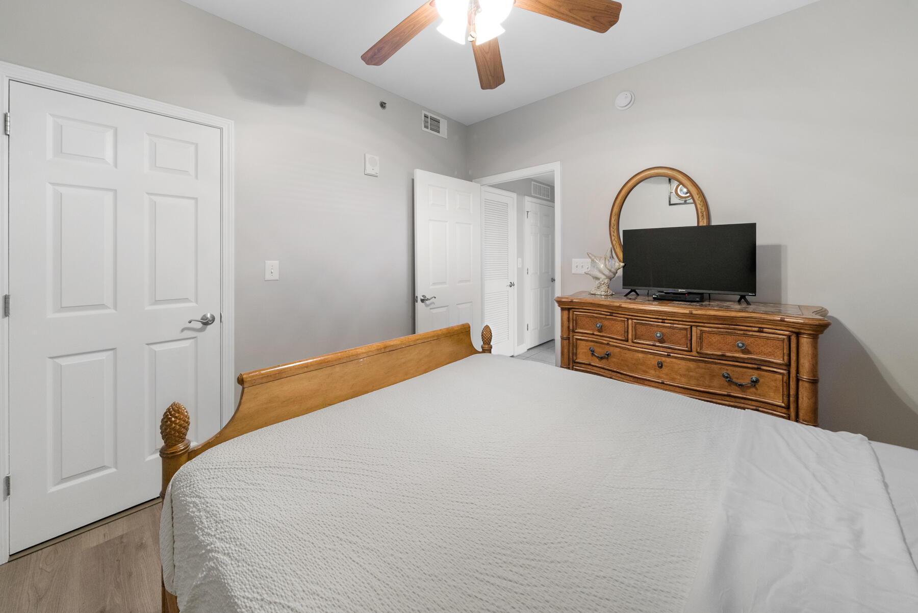 Splash Condo - Residential