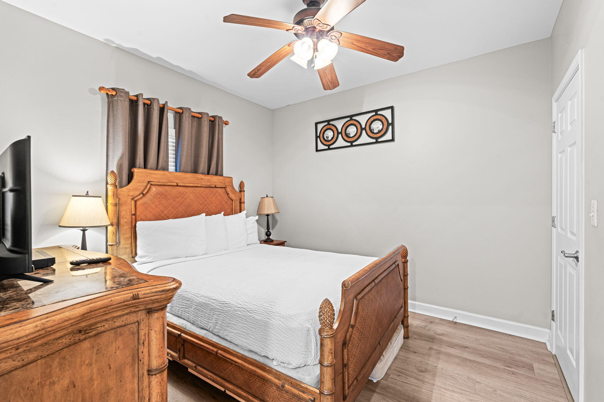 Splash Condo - Residential