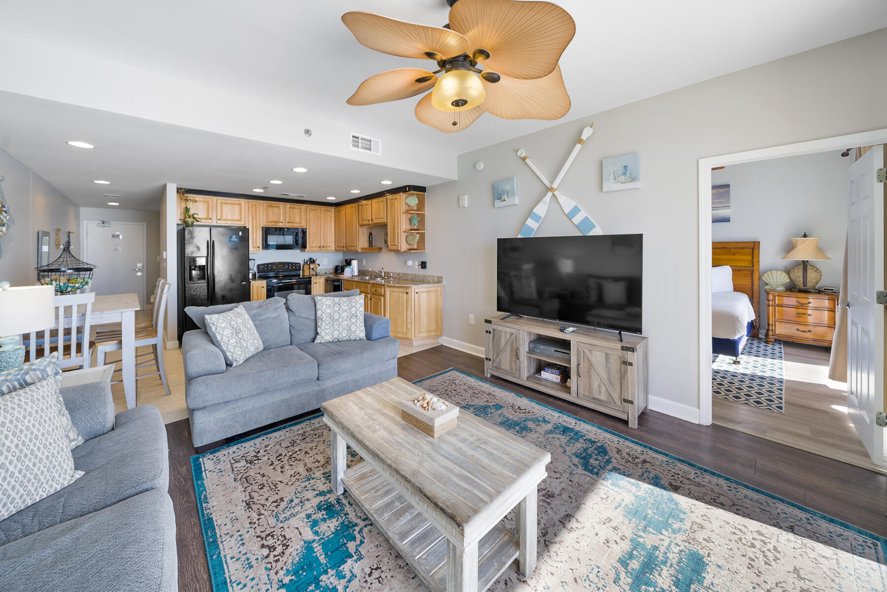 Splash Condo - Residential