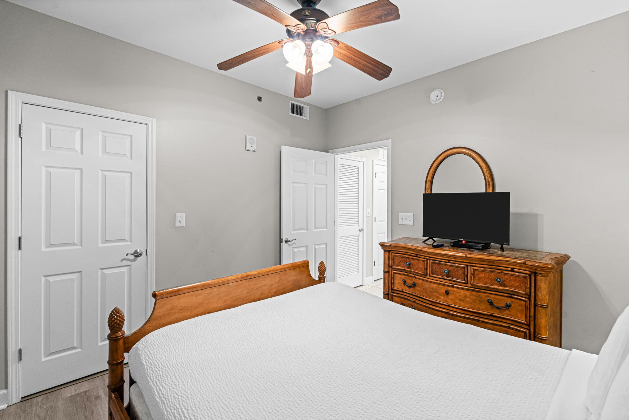 Splash Condo - Residential