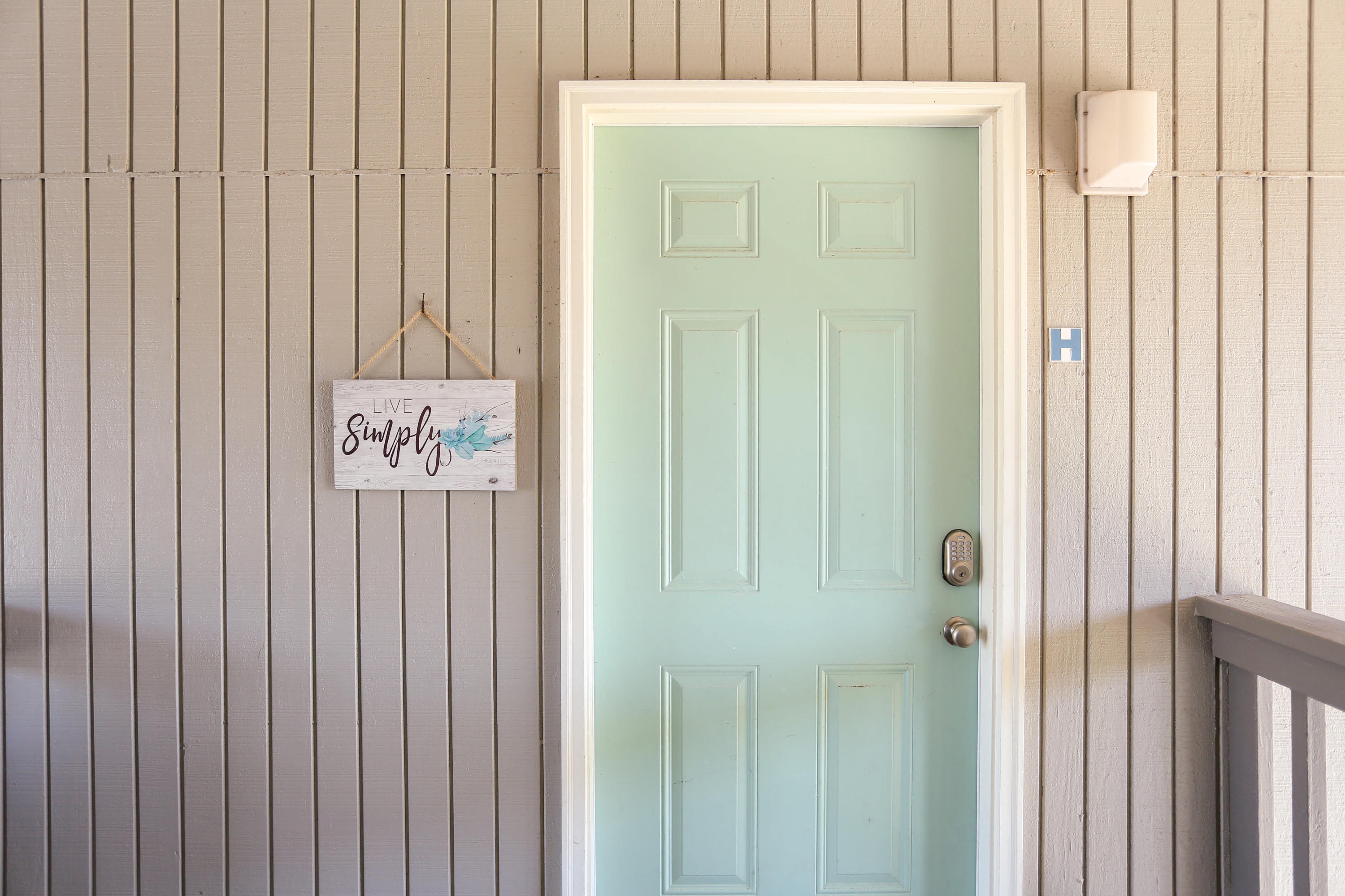 BEACHWOOD VILLAS CONDO - Residential