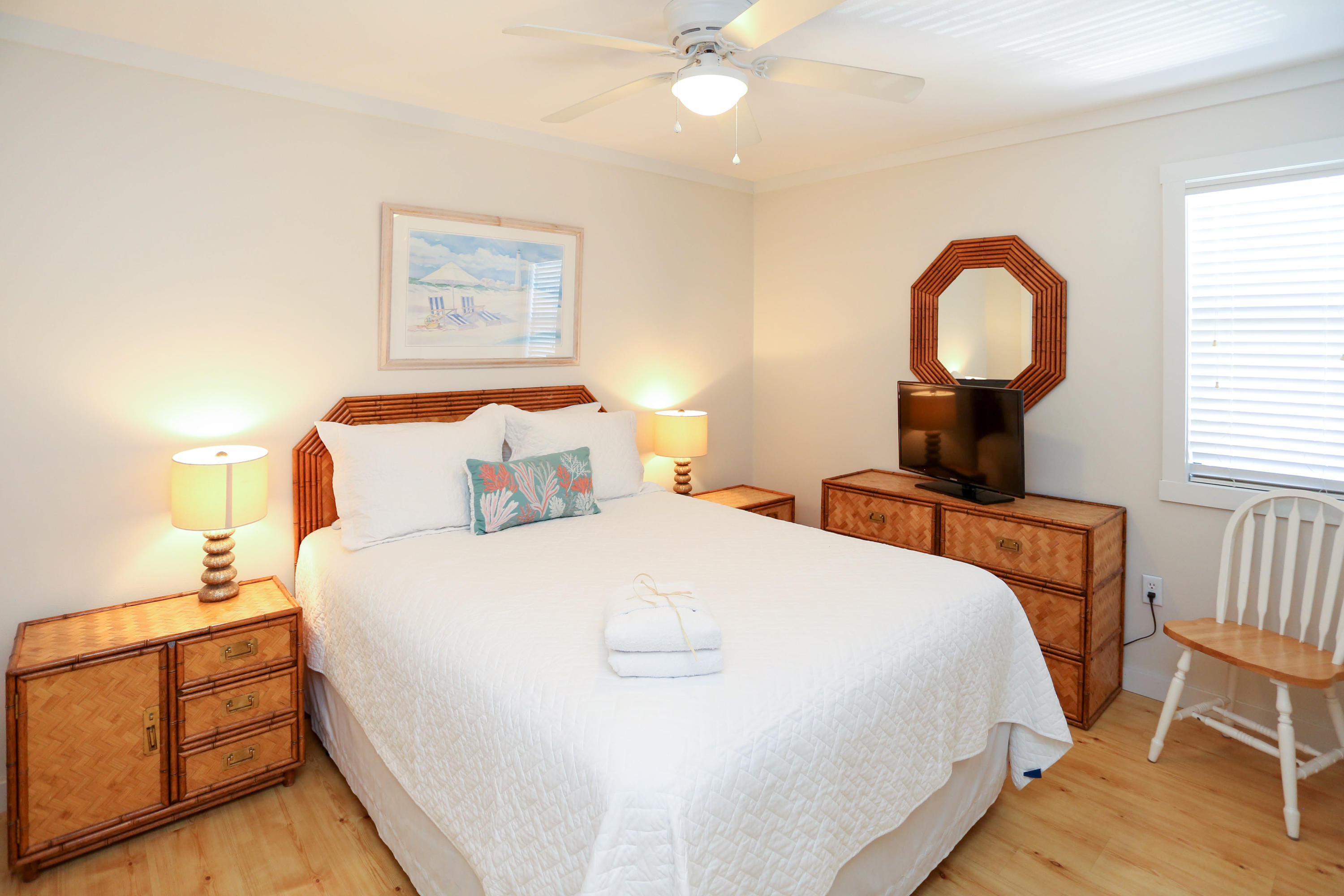 BEACHWOOD VILLAS CONDO - Residential