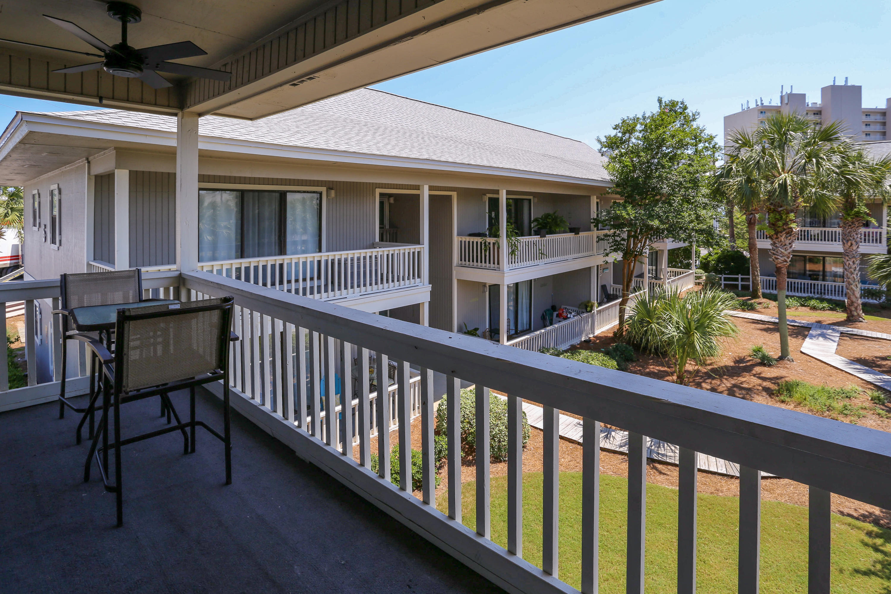 BEACHWOOD VILLAS CONDO - Residential