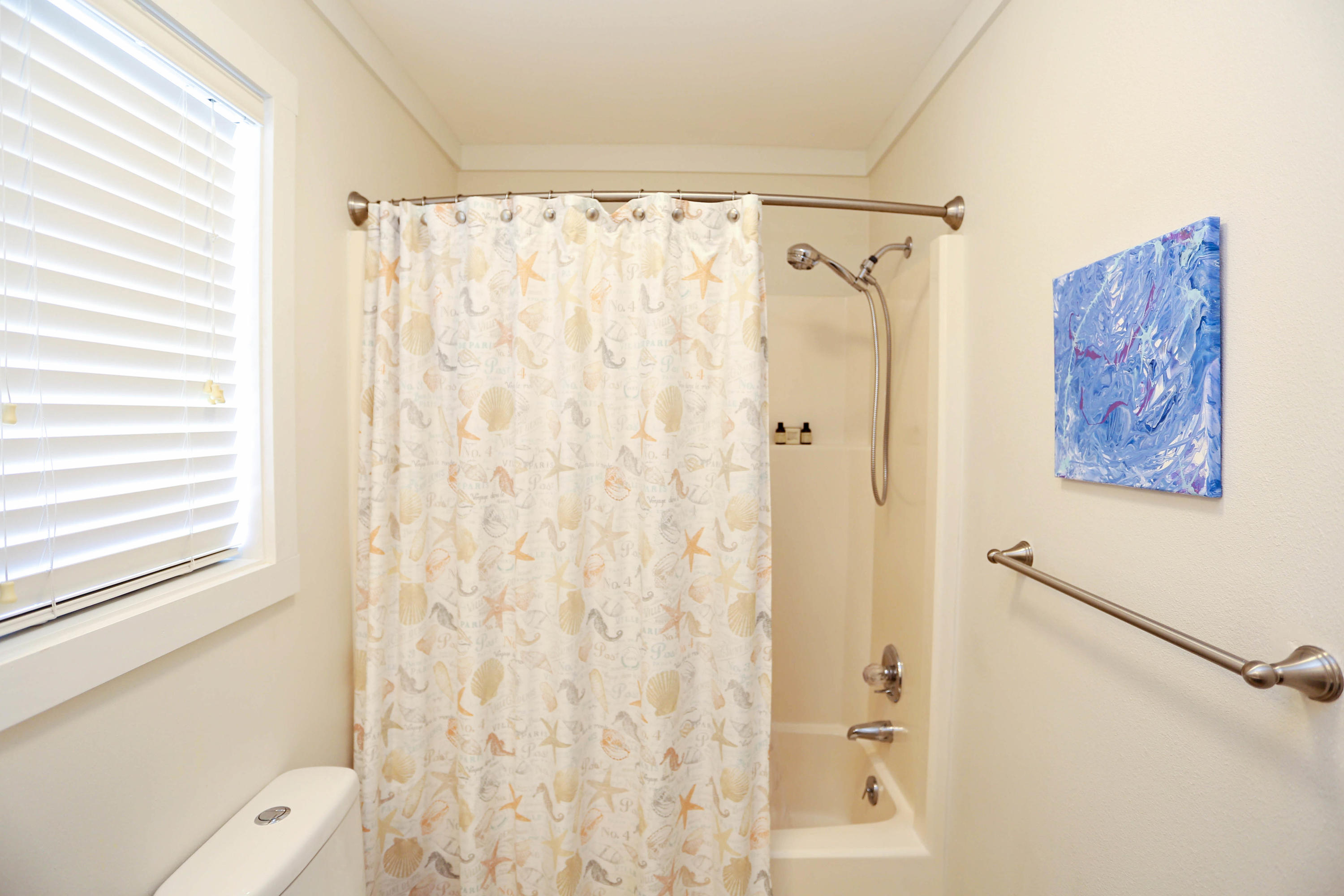 BEACHWOOD VILLAS CONDO - Residential