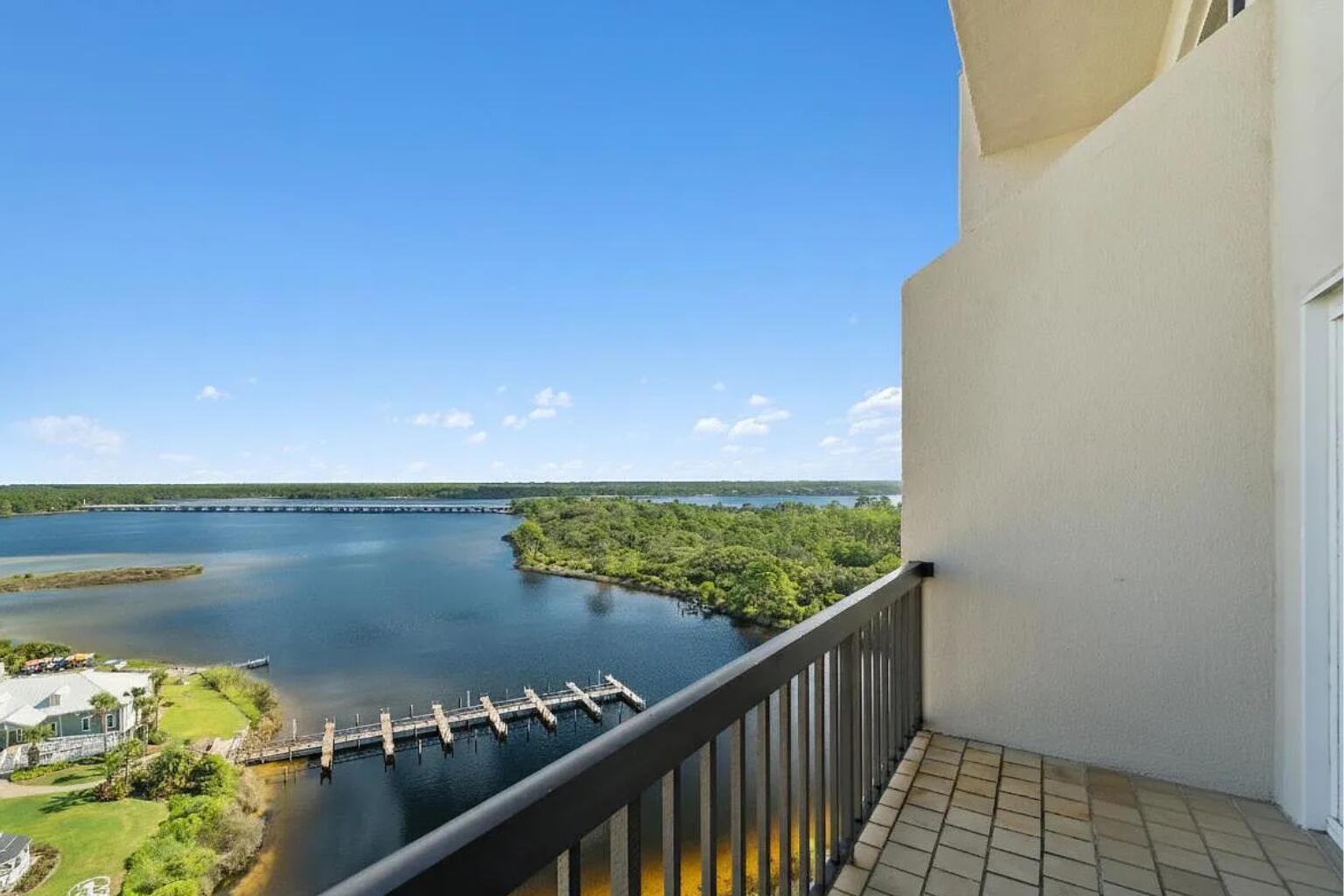 PINNACLE PORT - Residential