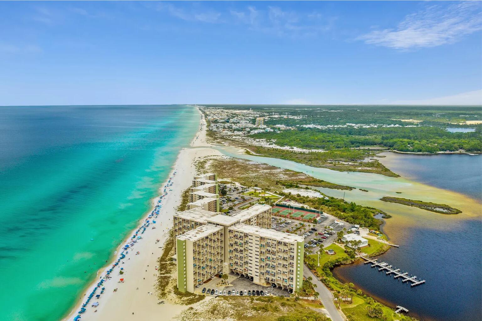 PINNACLE PORT - Residential