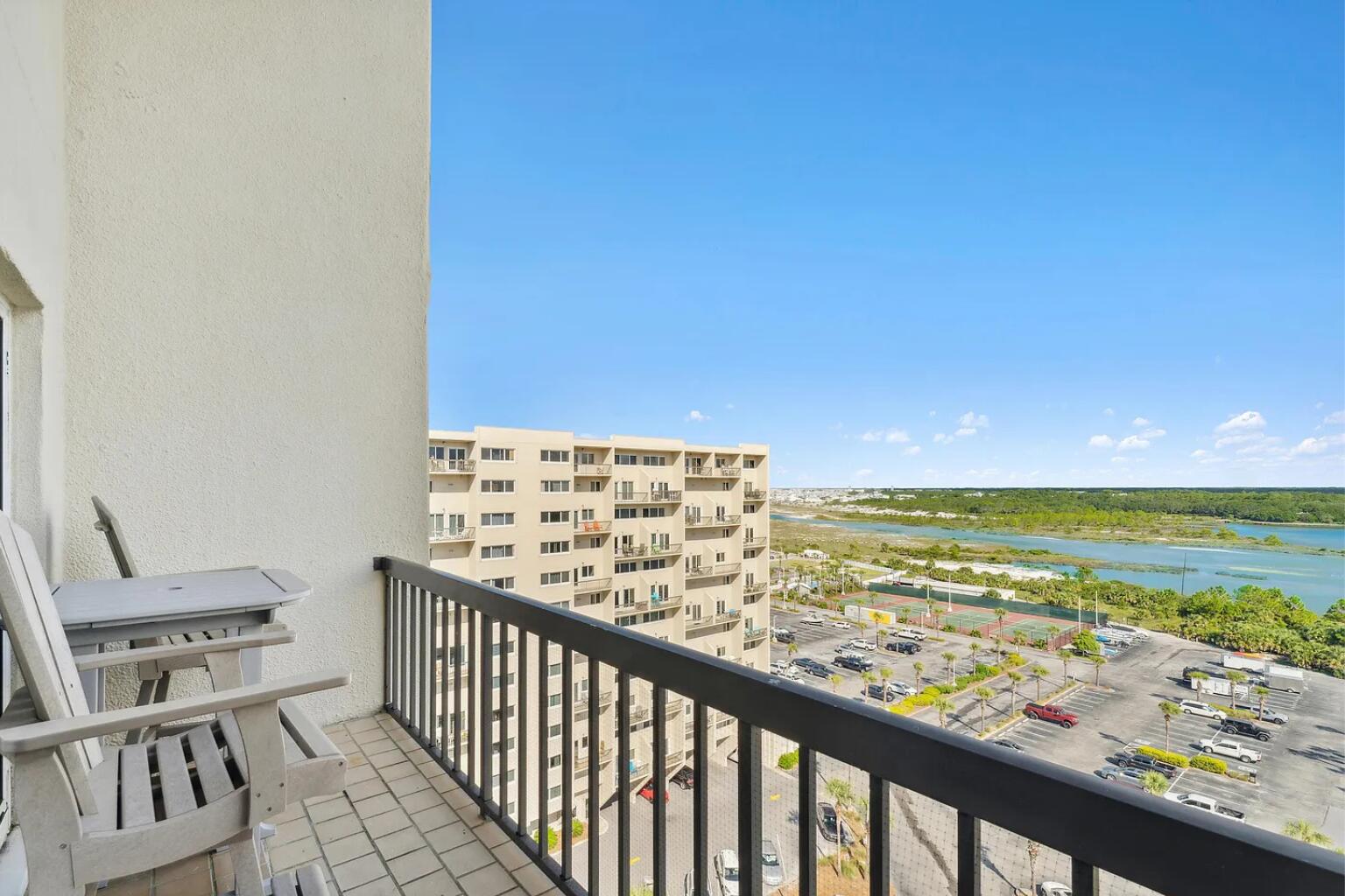 PINNACLE PORT - Residential