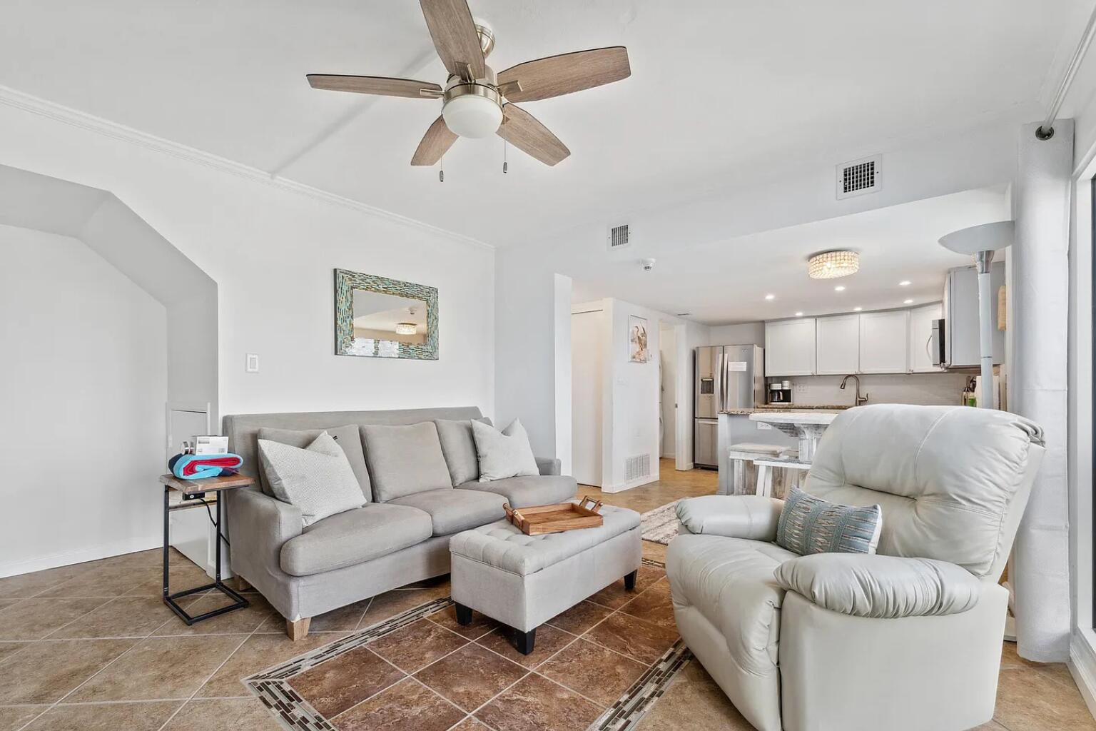 PINNACLE PORT - Residential