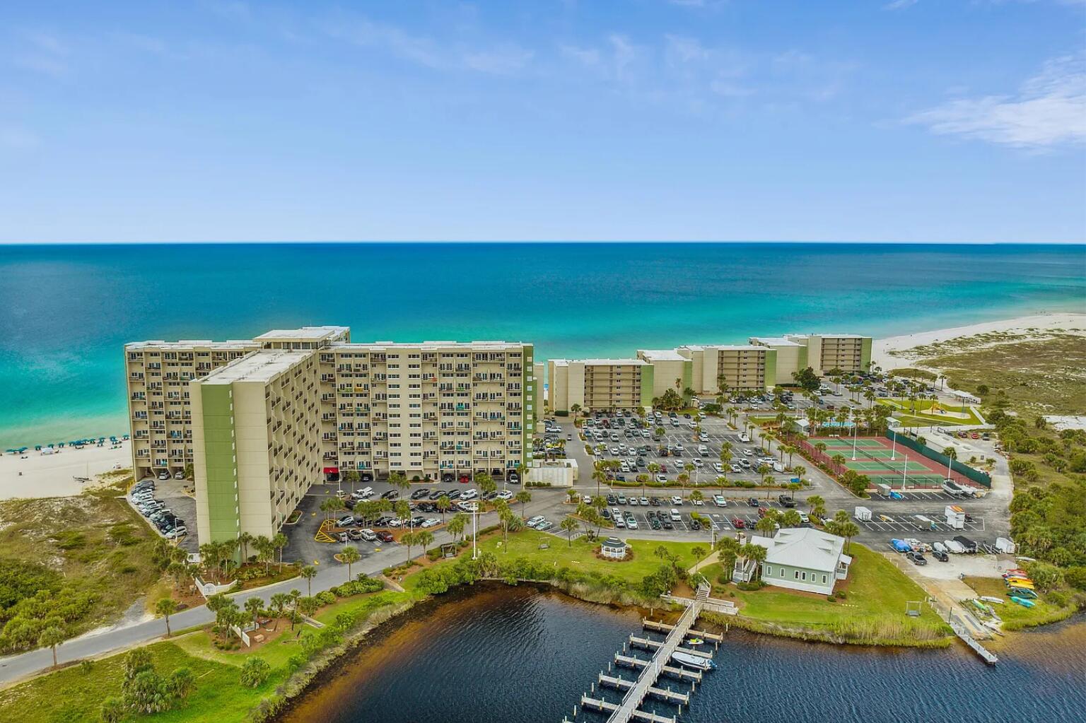 PINNACLE PORT - Residential