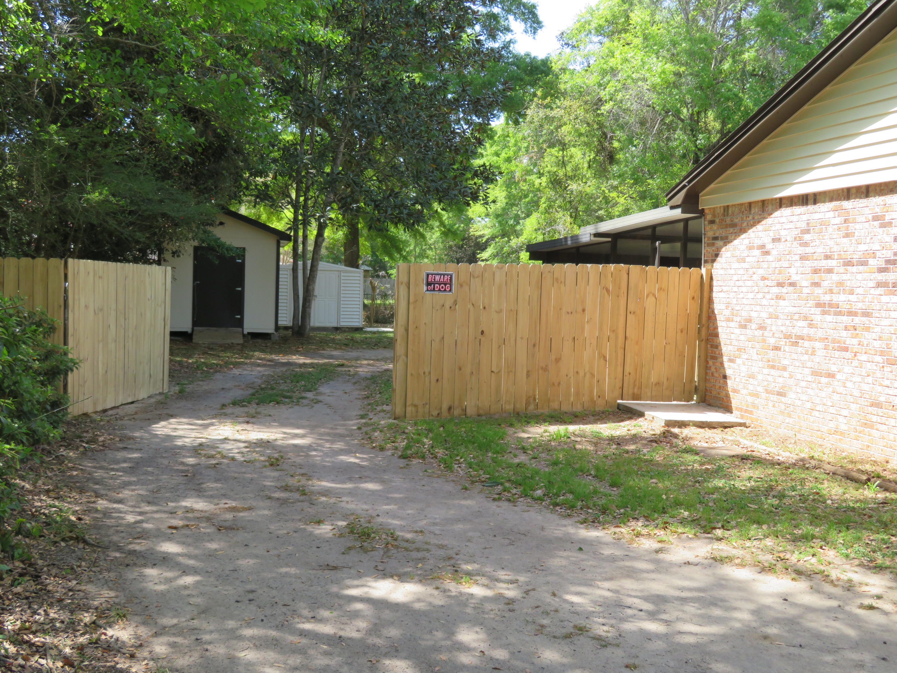 no Subdivision - Residential