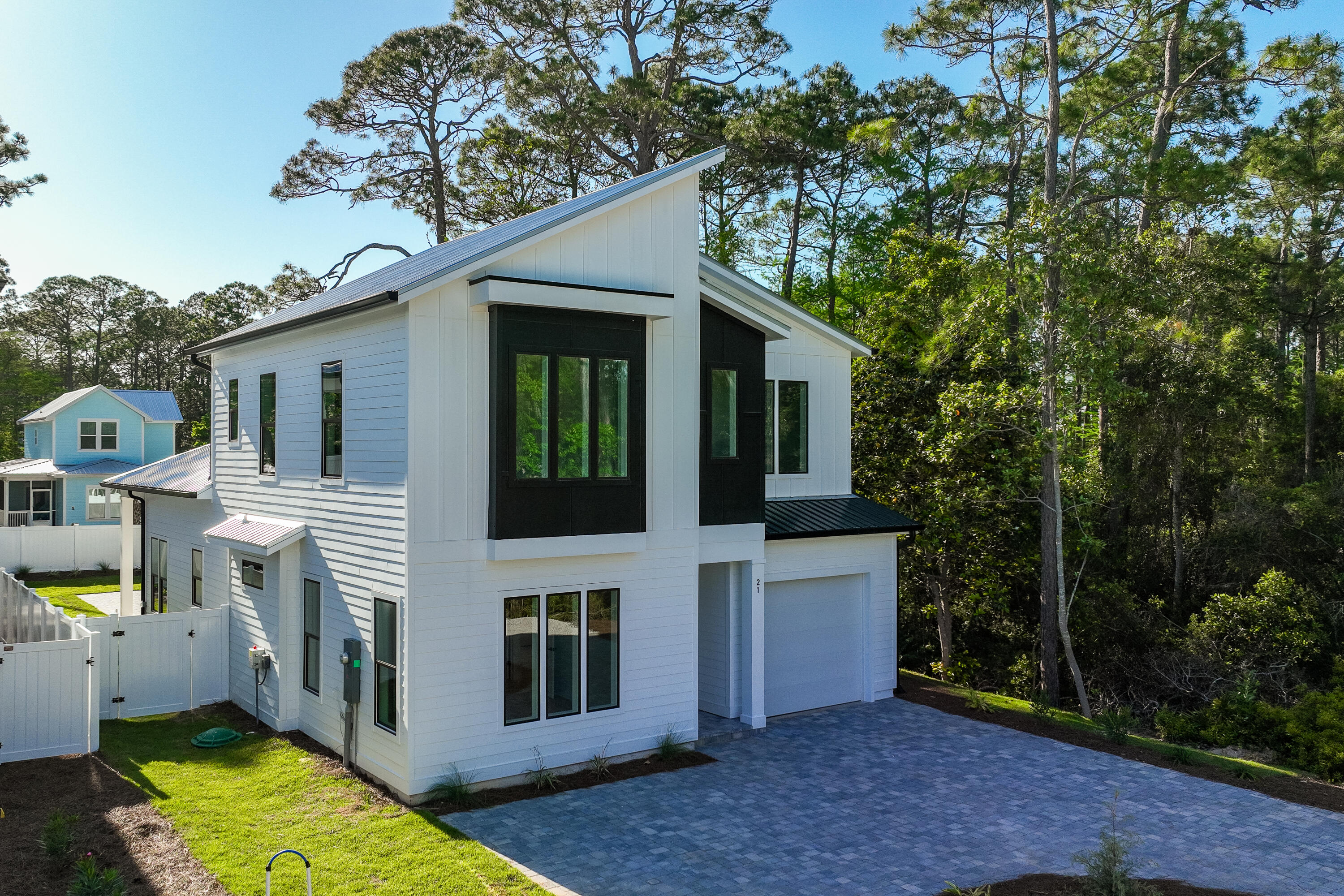 GULF SHORE MANOR - Residential
