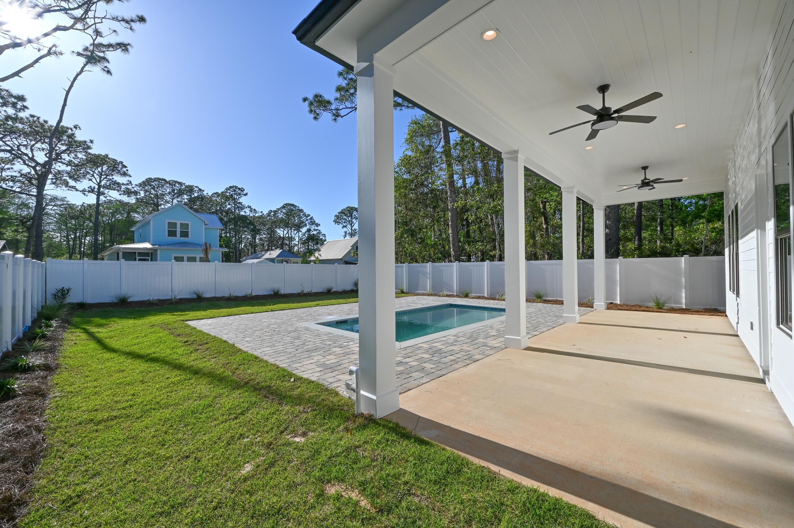 GULF SHORE MANOR - Residential