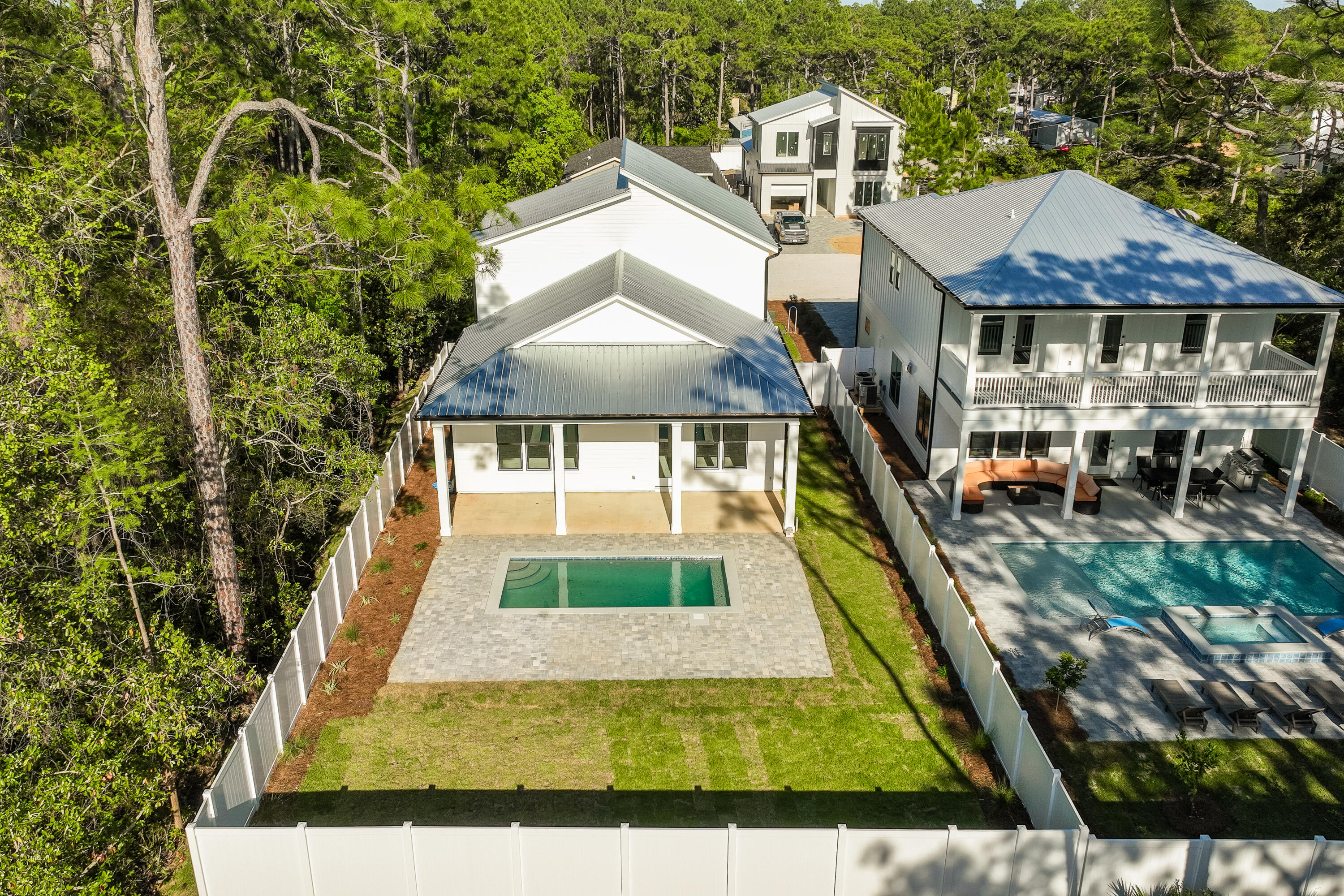 GULF SHORE MANOR - Residential