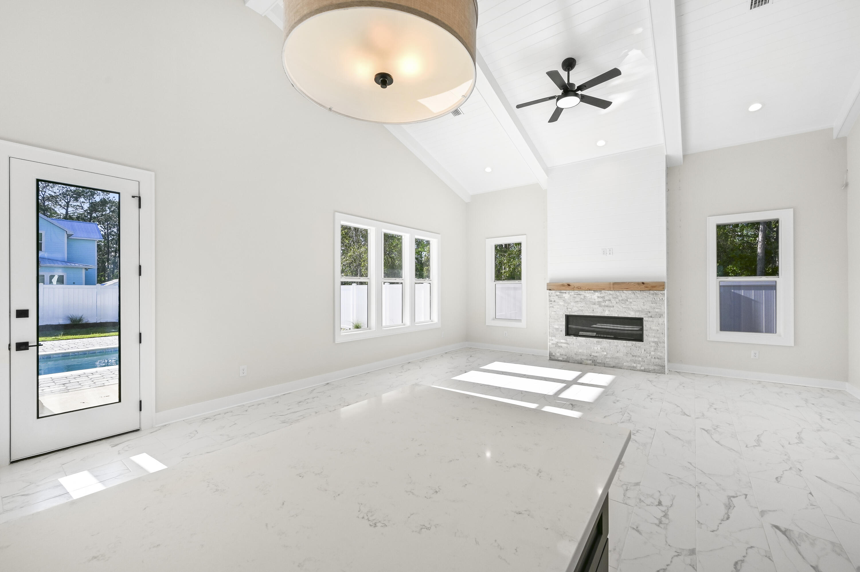 GULF SHORE MANOR - Residential