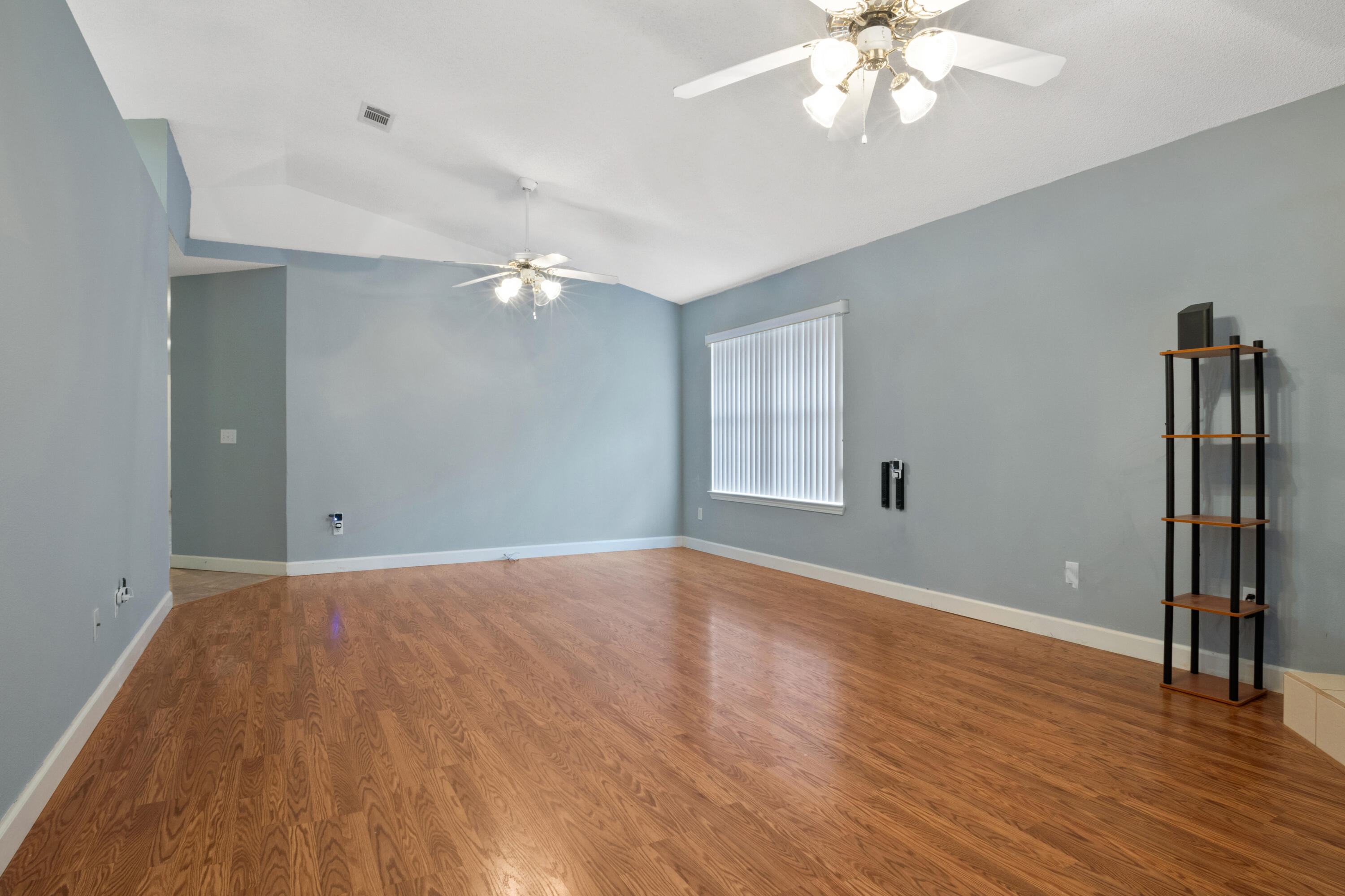 EMERALD VILLAGE S/D - Residential