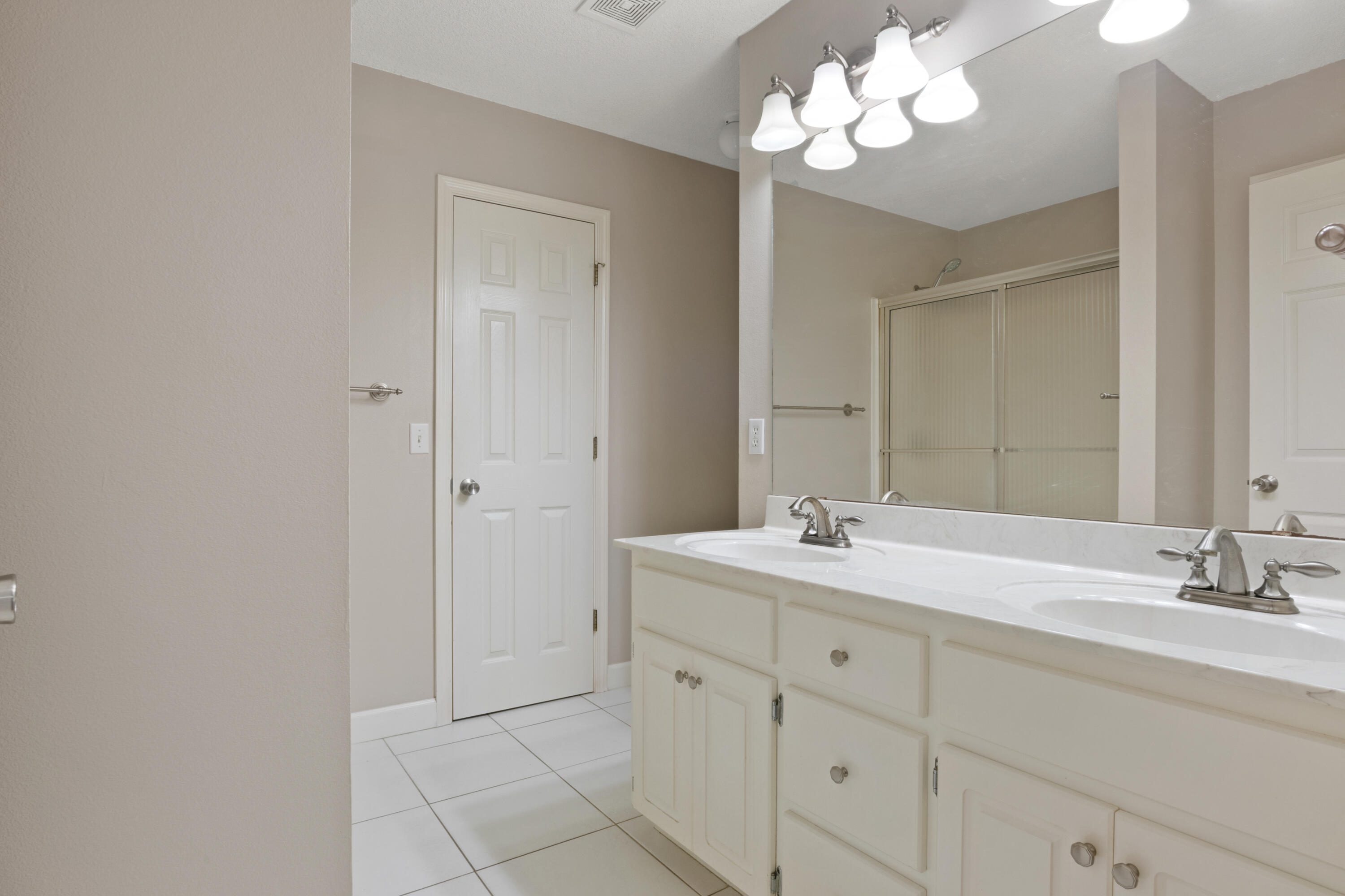 EMERALD VILLAGE S/D - Residential