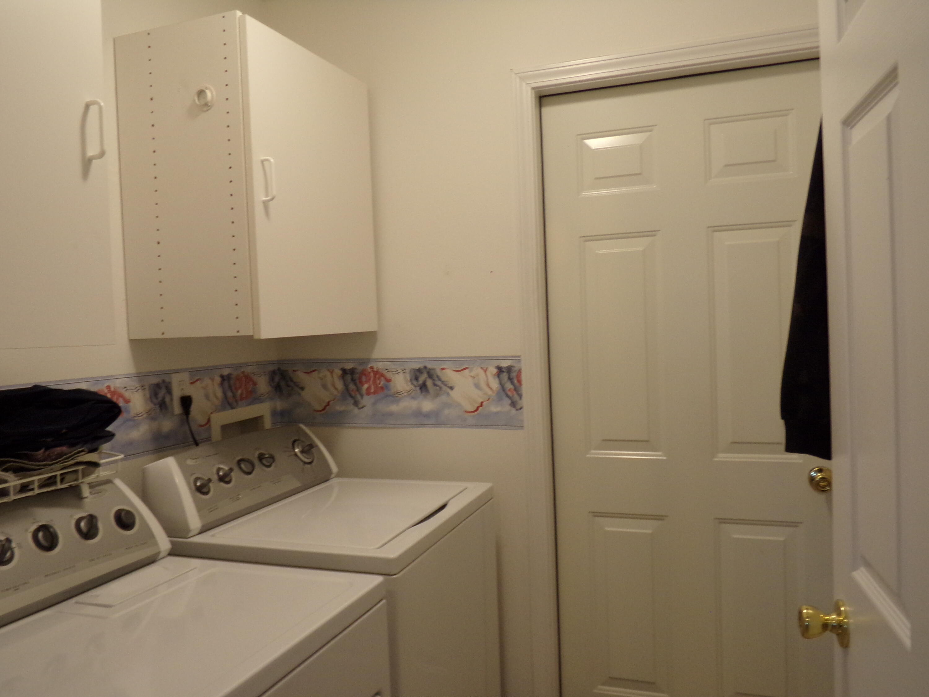 SPRING HOLLOW ESTATES - Residential