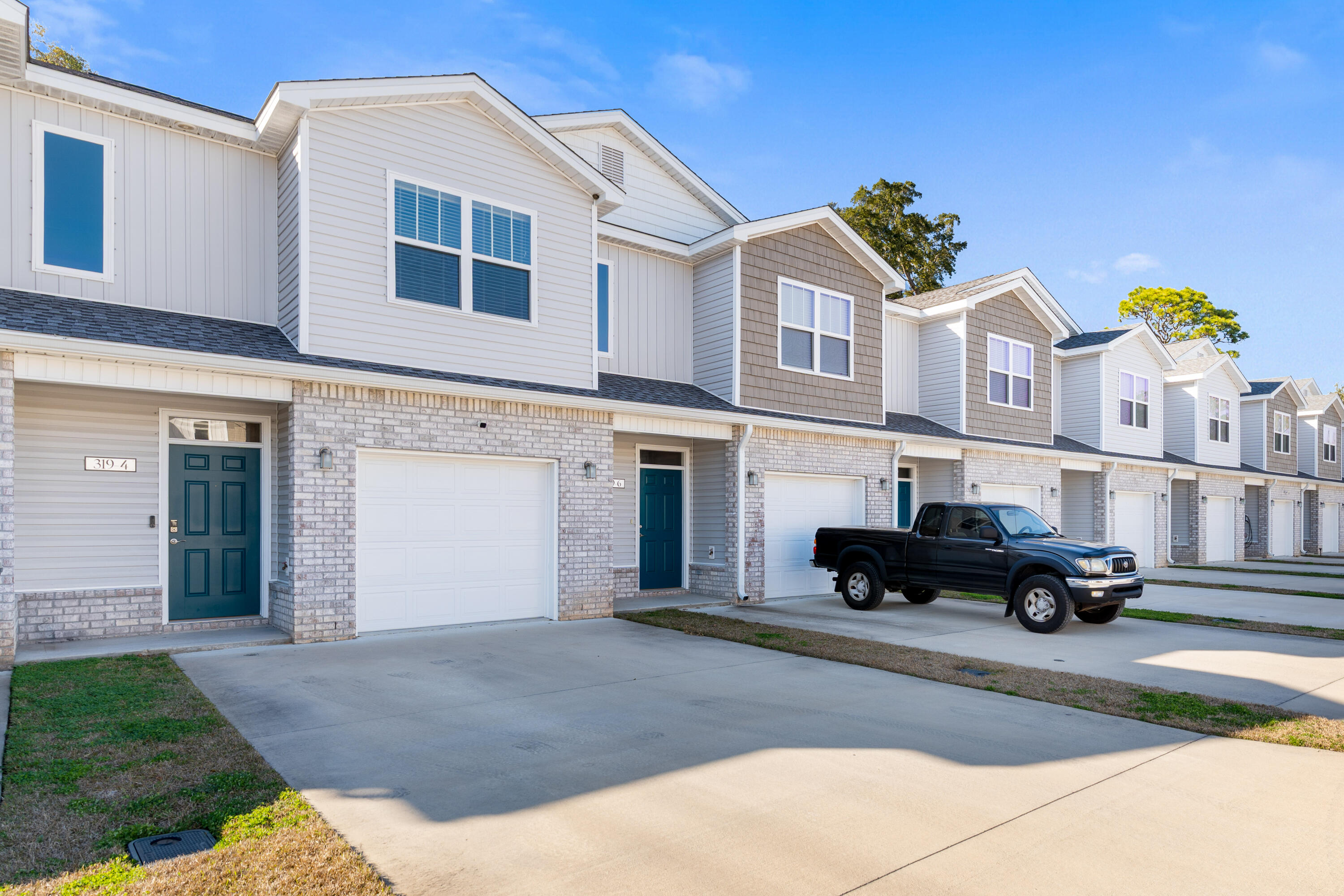 Orange Place Townhomes - Residential