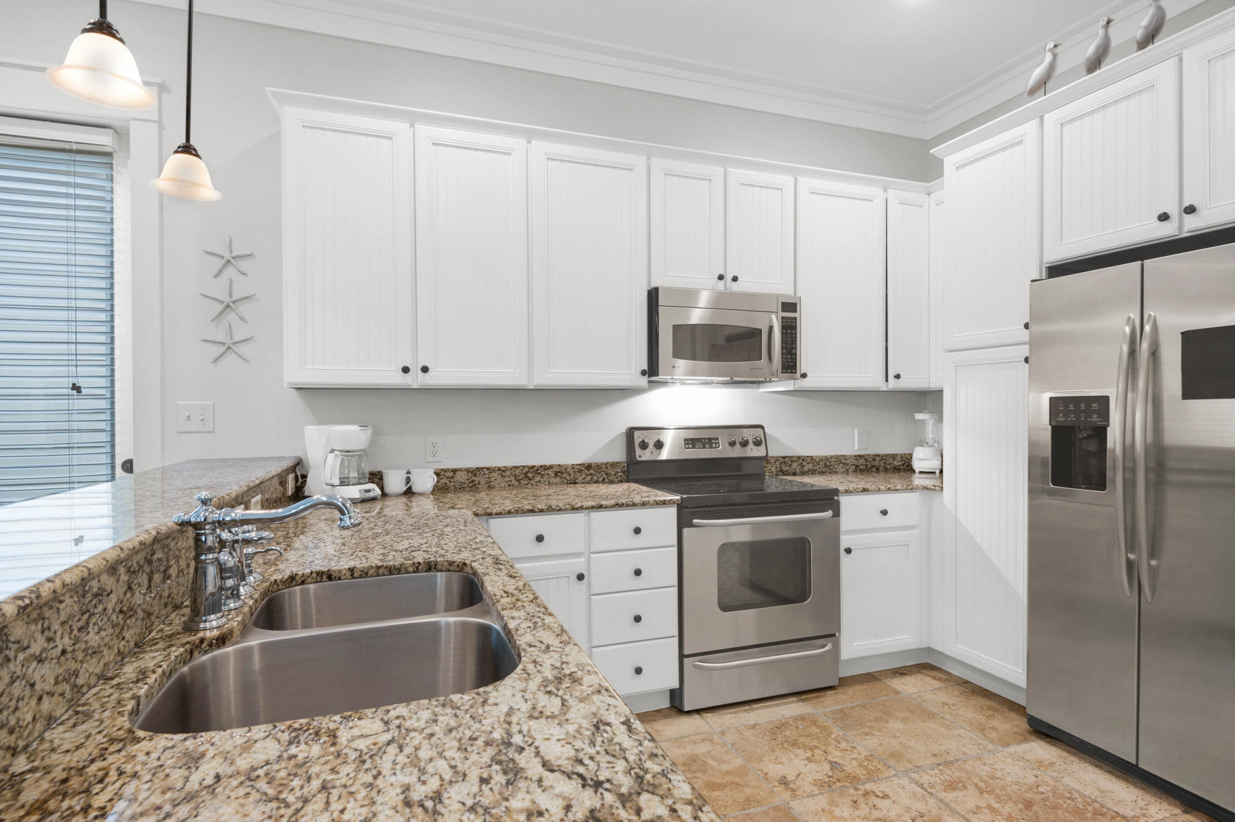 BUNGALOS AT SANDESTIN - Residential