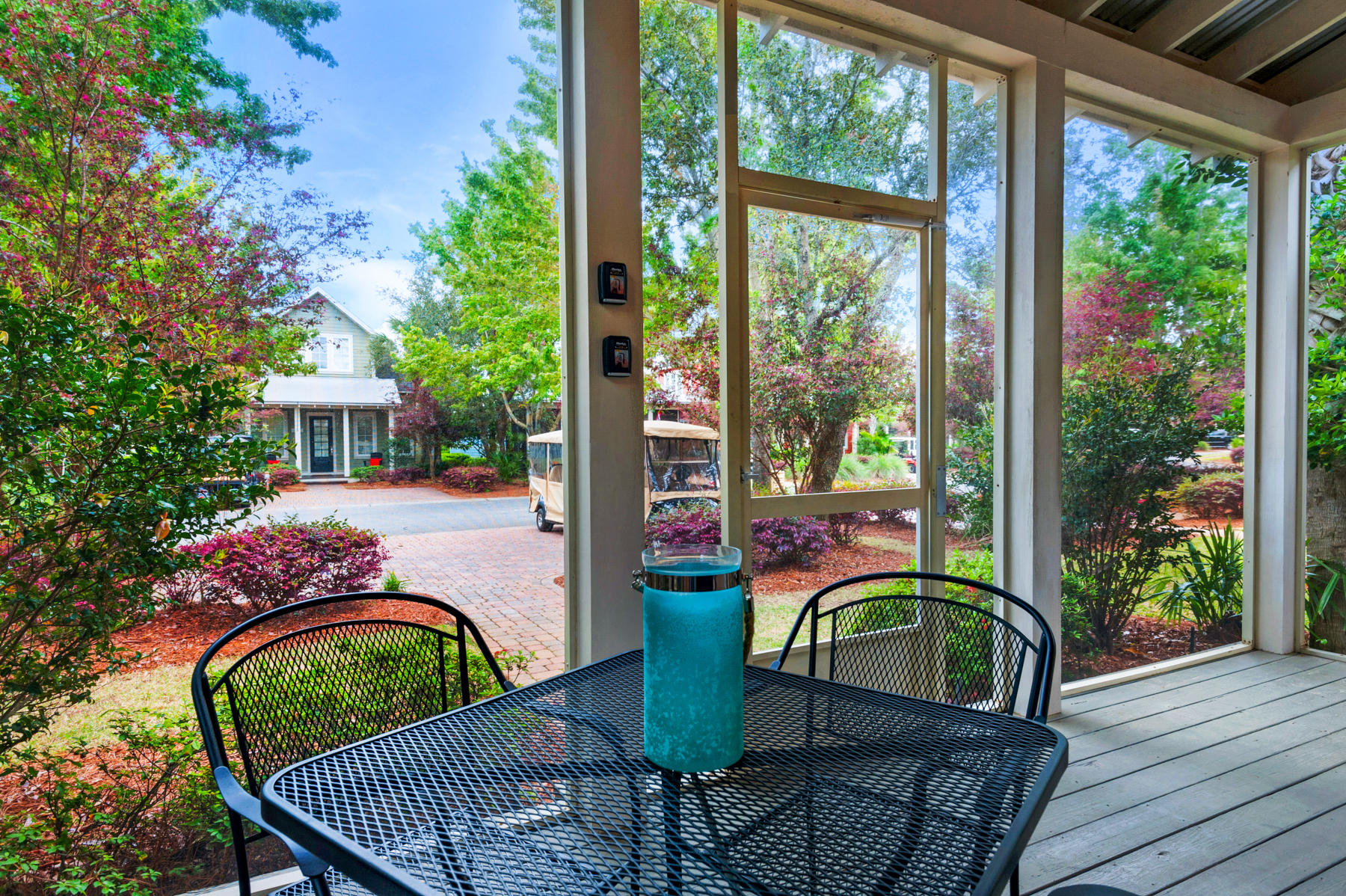 BUNGALOS AT SANDESTIN - Residential