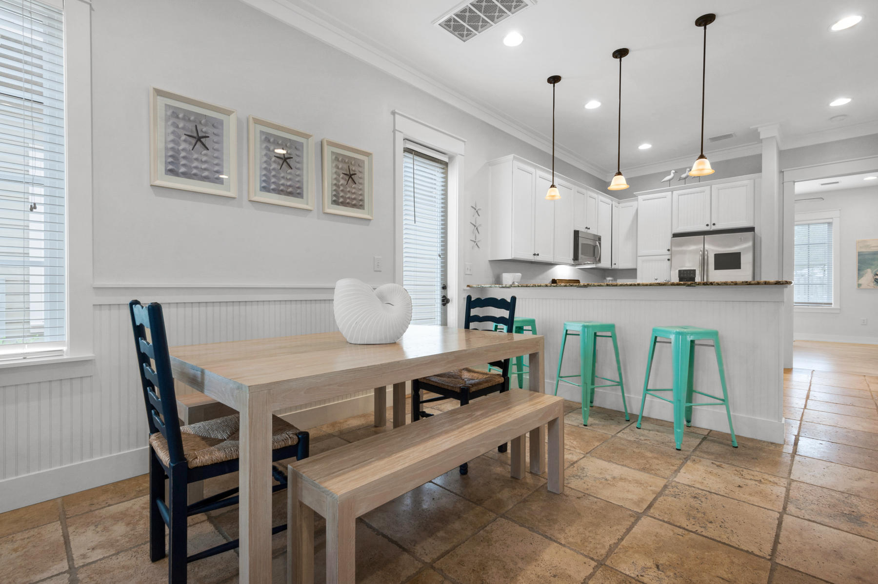 BUNGALOS AT SANDESTIN - Residential