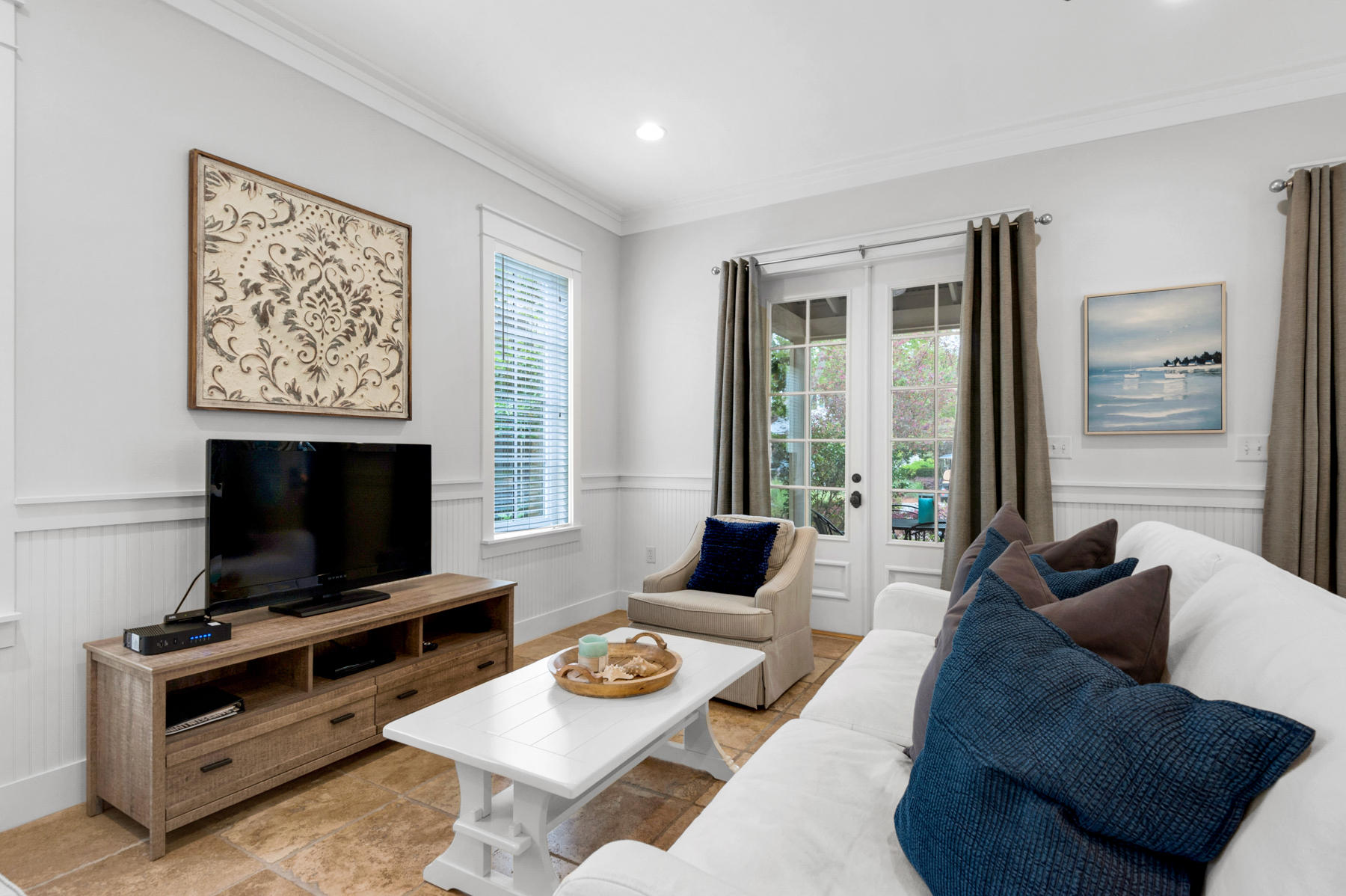 BUNGALOS AT SANDESTIN - Residential