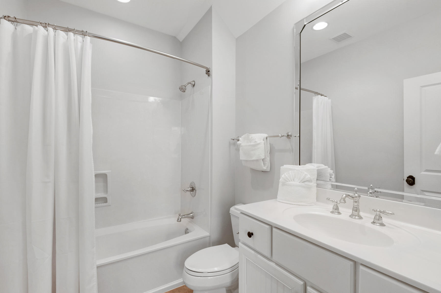 BUNGALOS AT SANDESTIN - Residential