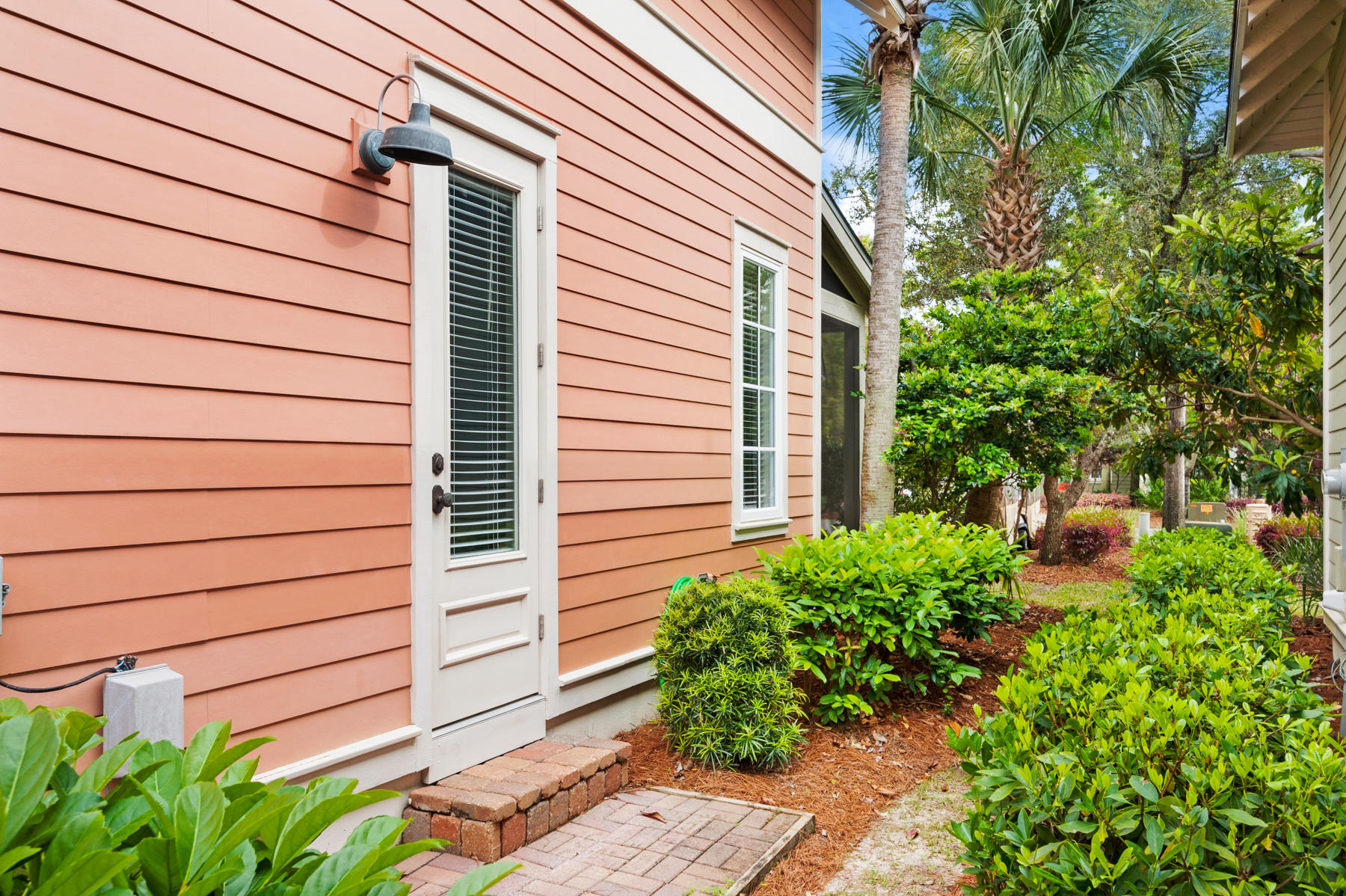 BUNGALOS AT SANDESTIN - Residential