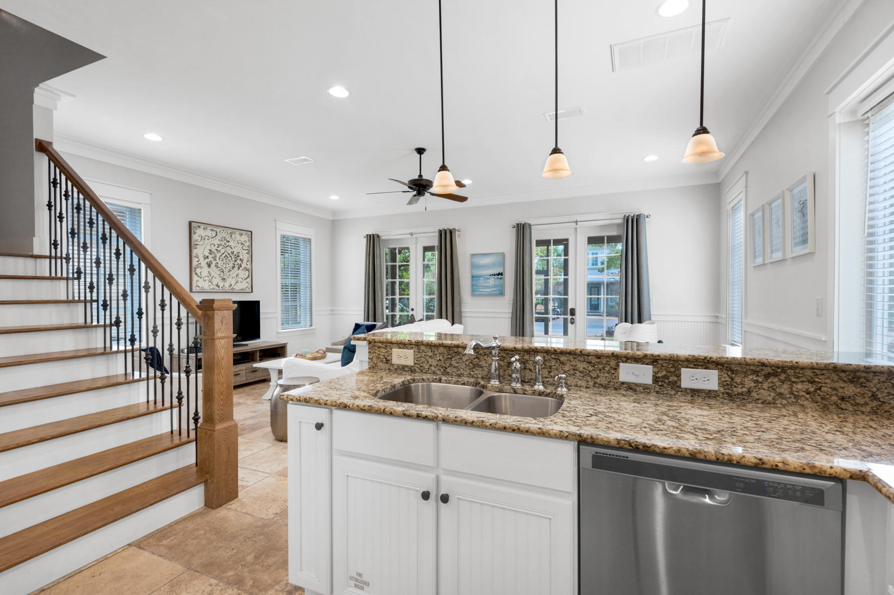 BUNGALOS AT SANDESTIN - Residential